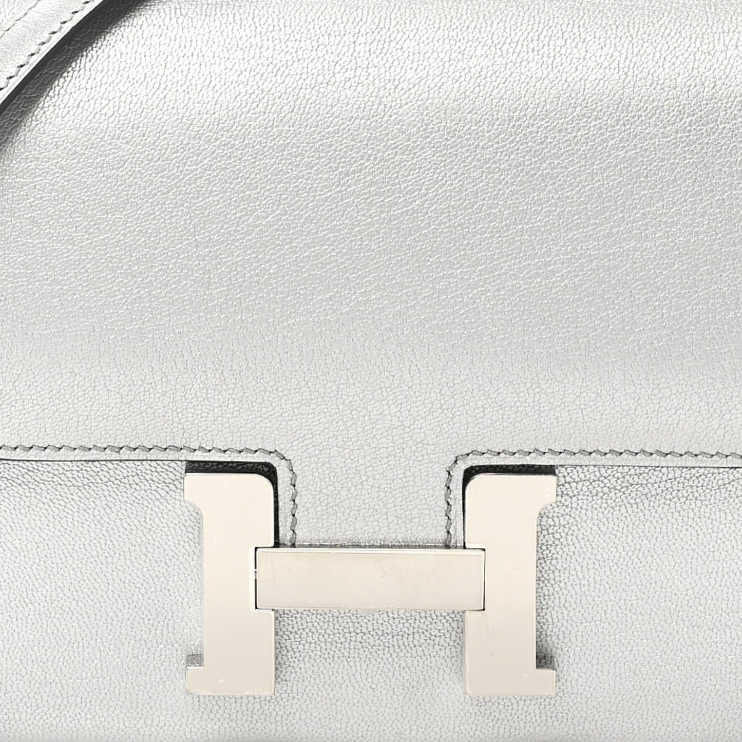 Metallic Chevre Chamkilight Constance 18 Argent