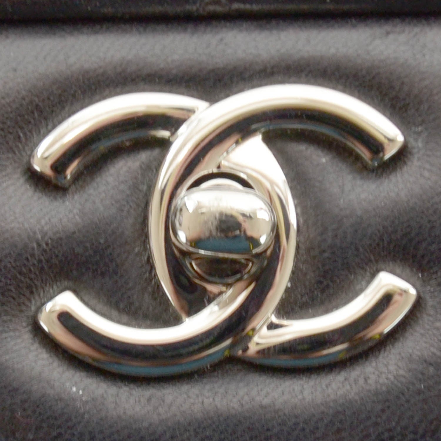Chanel Lambskin Maxi Single Flap Black 5 of 10
