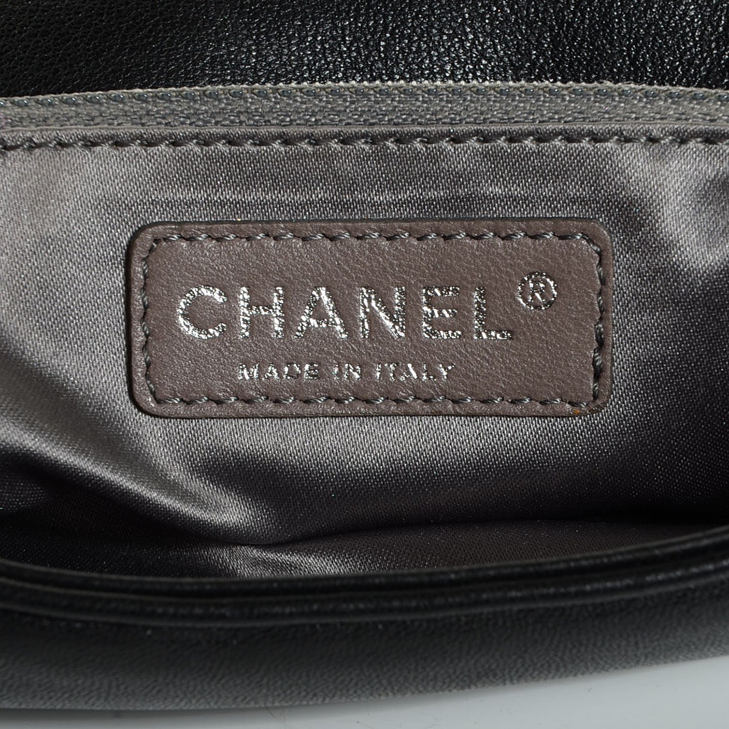 Lambskin Pearl Obsession Flap Black