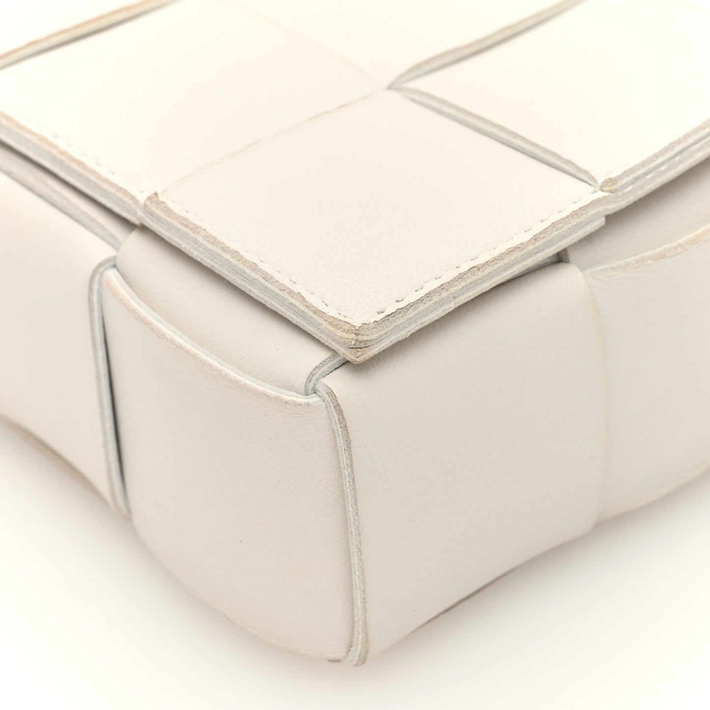 Lambskin Maxi Intrecciato Cassette Crossbody Bag White