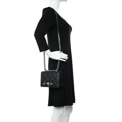 Alexander McQueen Lambskin Quilted Knuckle Shoulder Bag Black 2 of 9