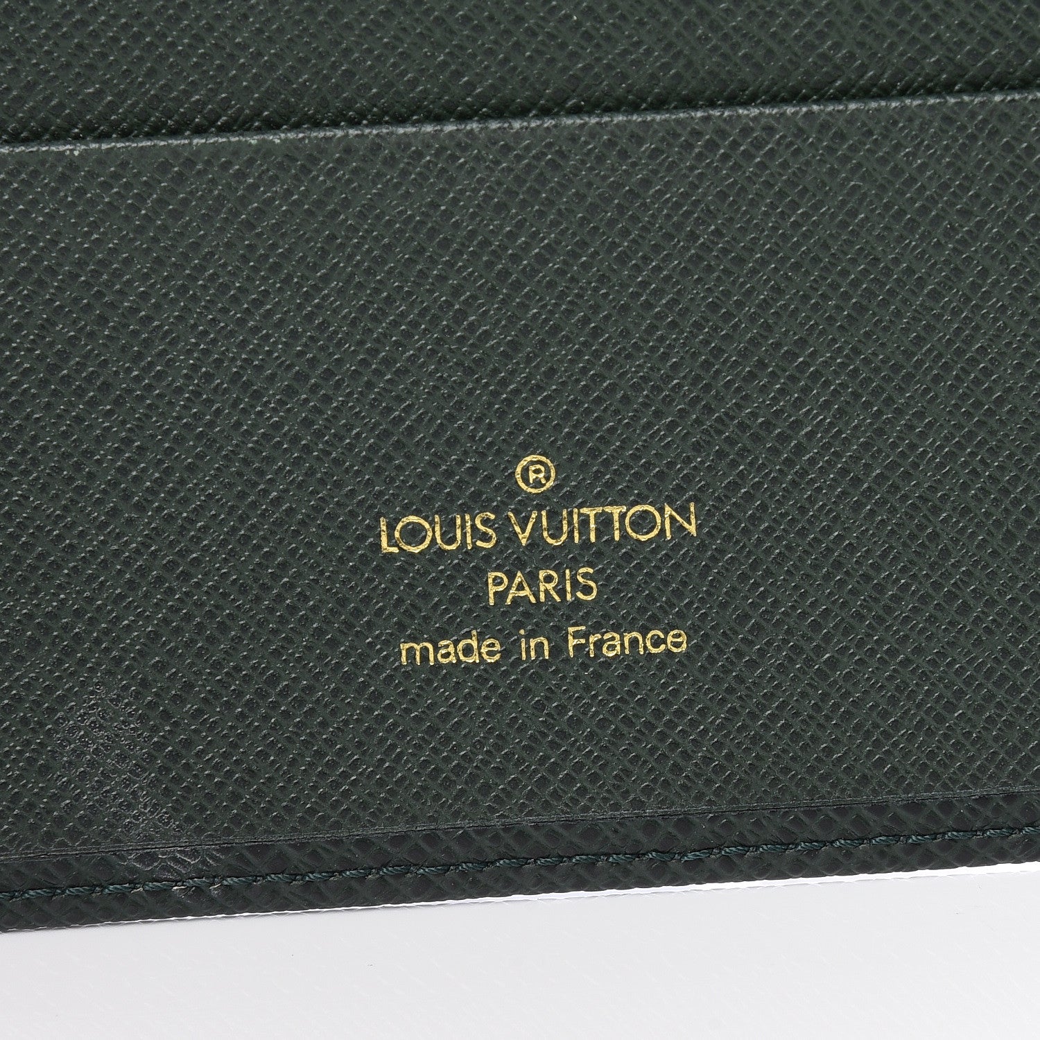 Louis Vuitton Taiga Large Ring Agenda Cover Epicea 6 of 9