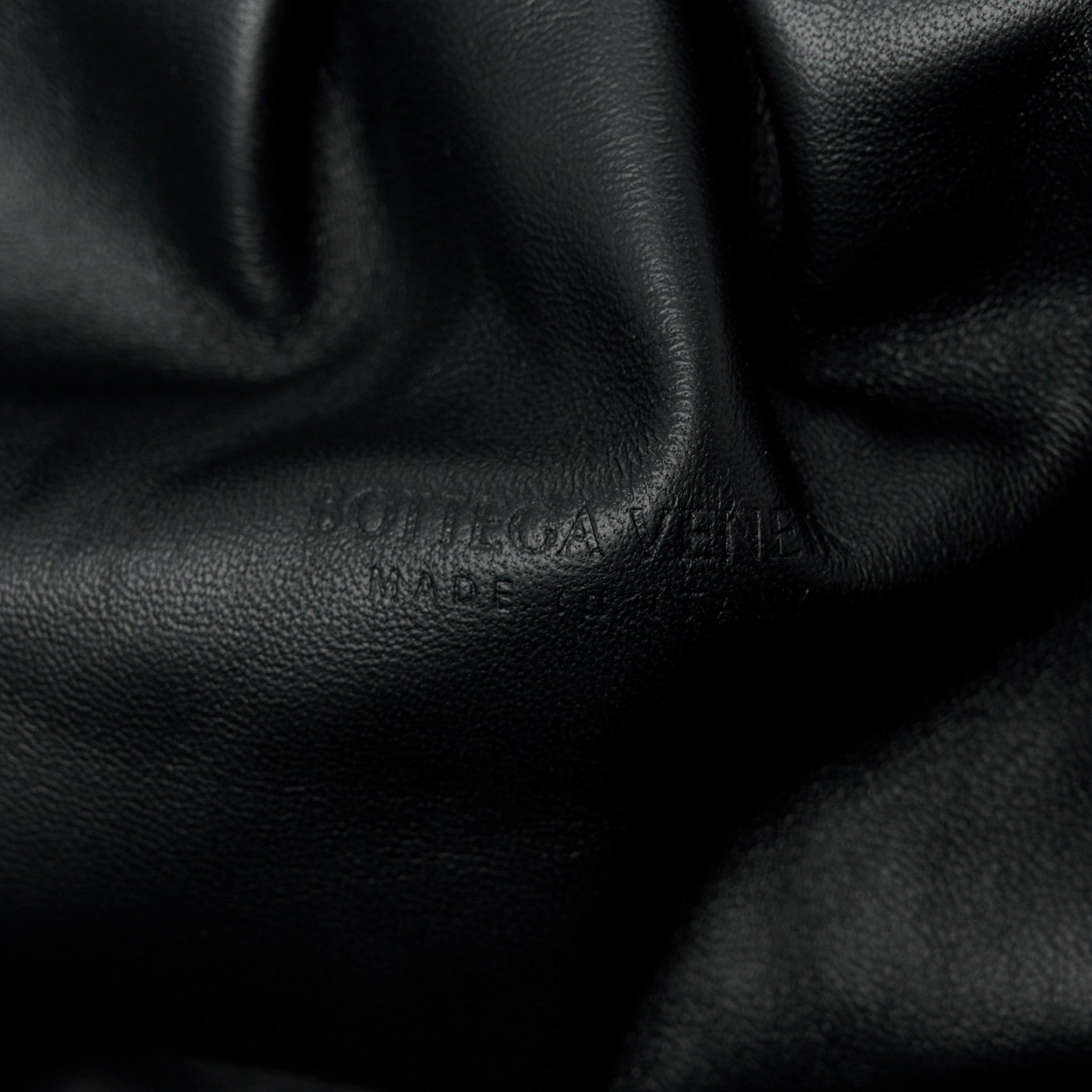 Bottega Veneta Nappa Maxi Intreccio The Pouch Oversized Clutch Black 6 of 11