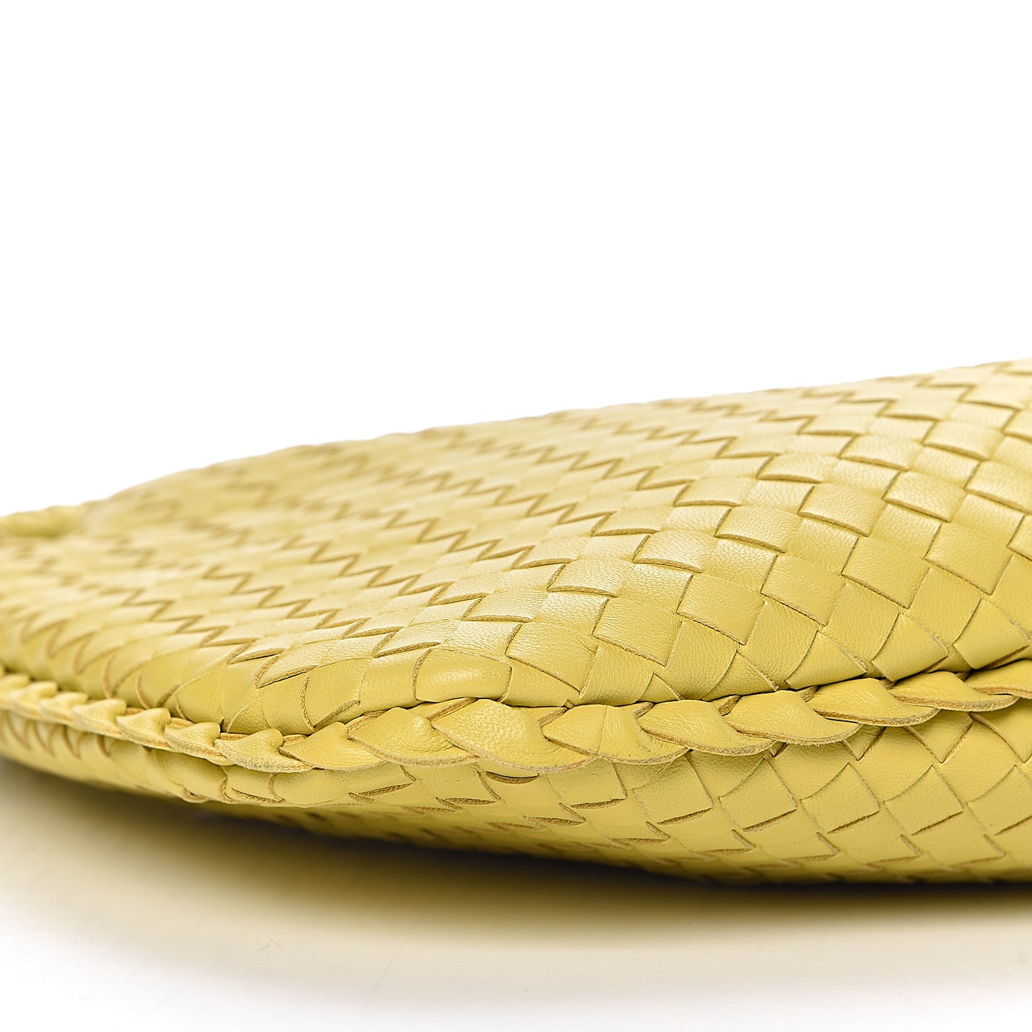 Nappa Intrecciato Medium Veneta Hobo Moutarde
