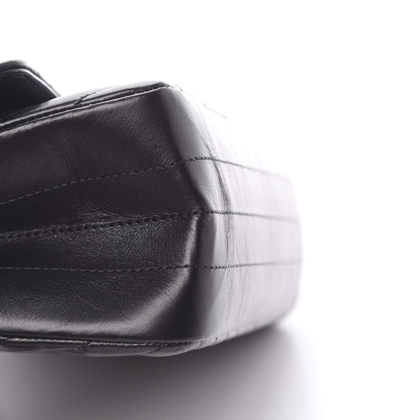 Aged Calfskin Chevron Quilted 2.55 Reissue 225 Flap So Black