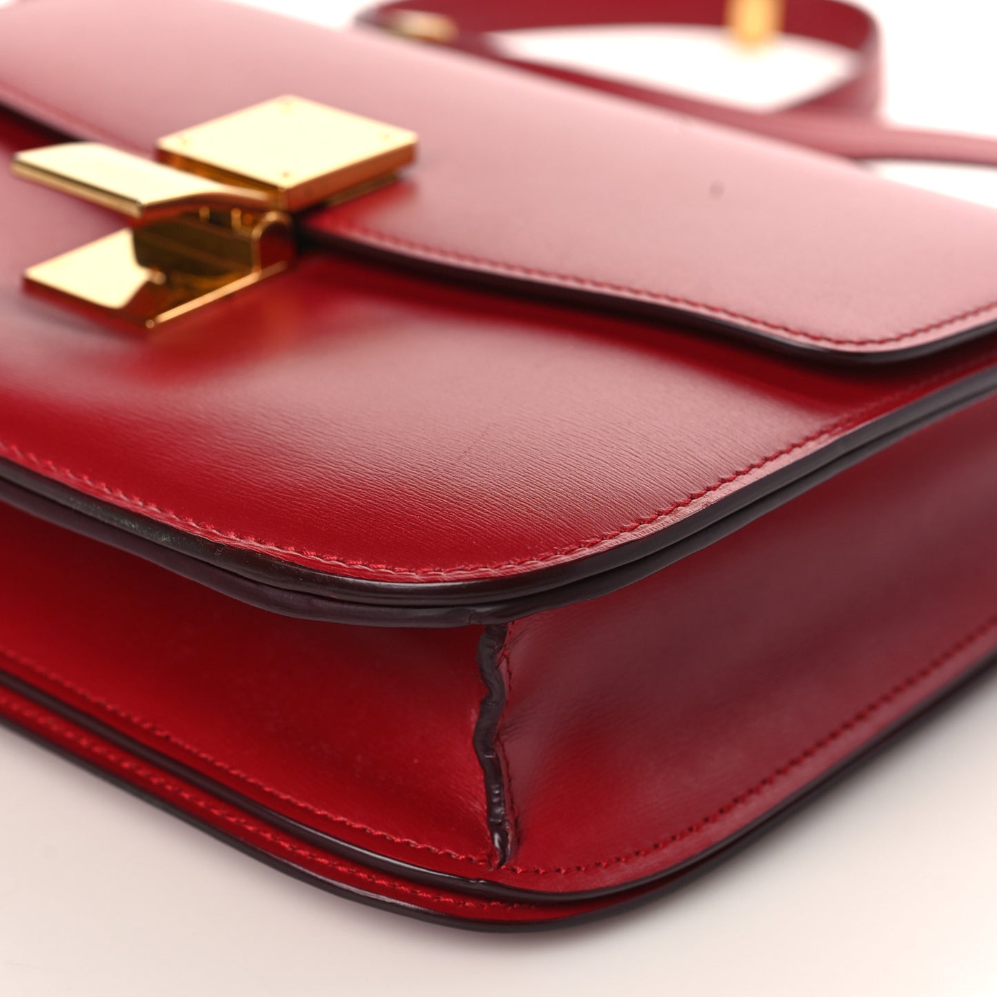 Box Calfskin Medium Classic Box Flap Bag Red