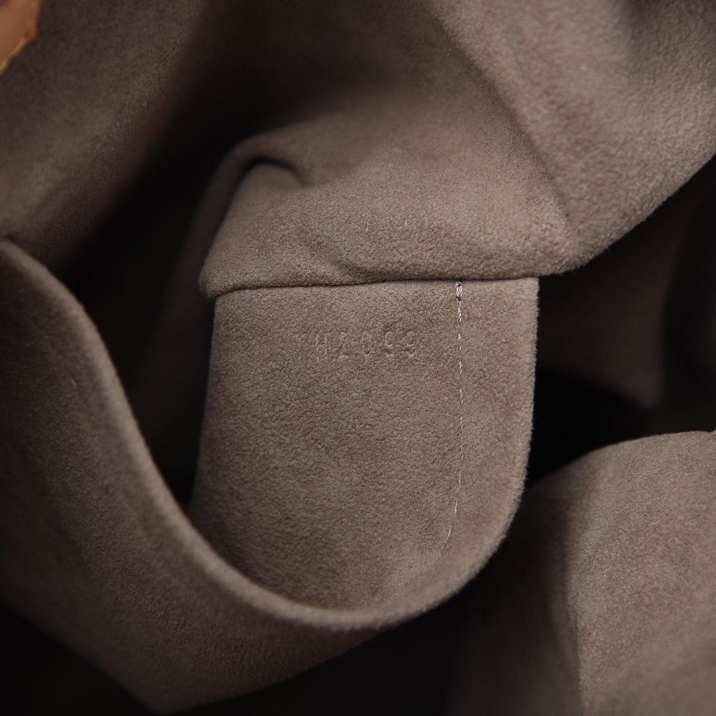 Monogram Multicolor Courtney MM Black