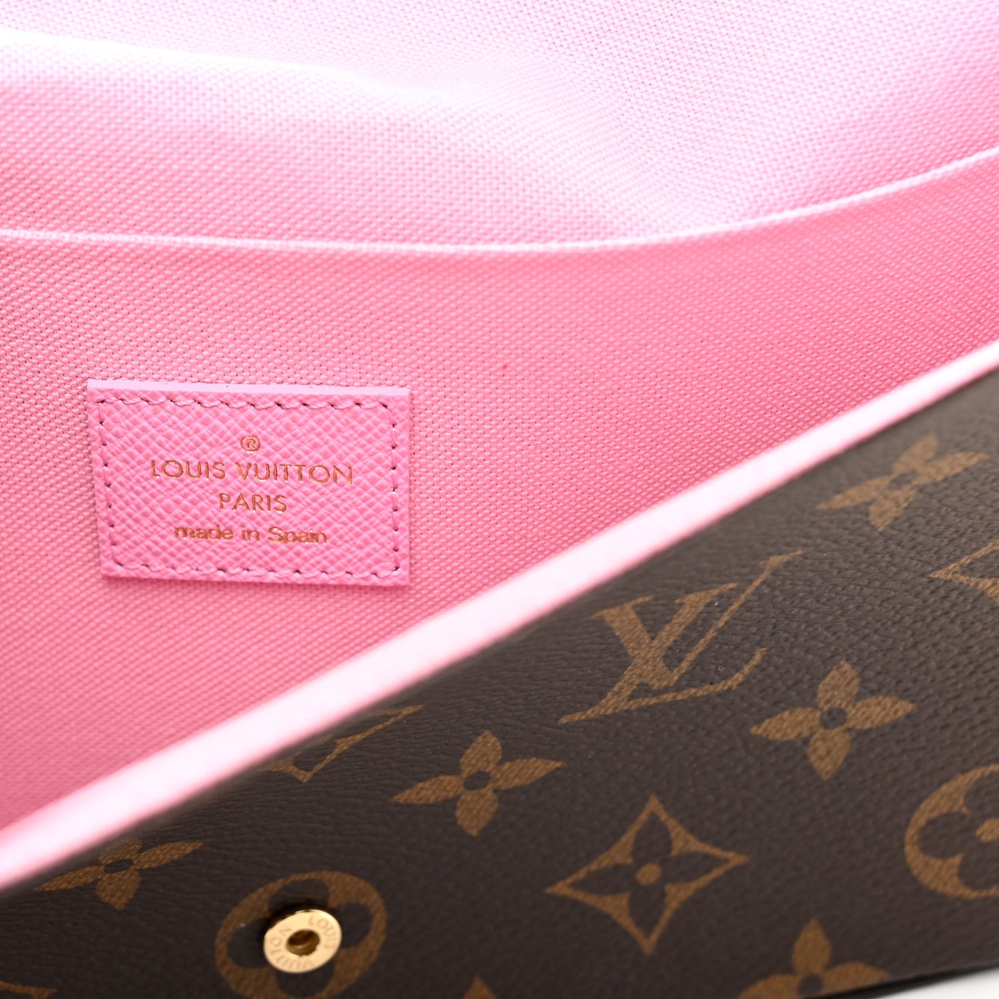 Monogram 2022 Christmas Animation Paris Pochette Felicie Chain Wallet Pink