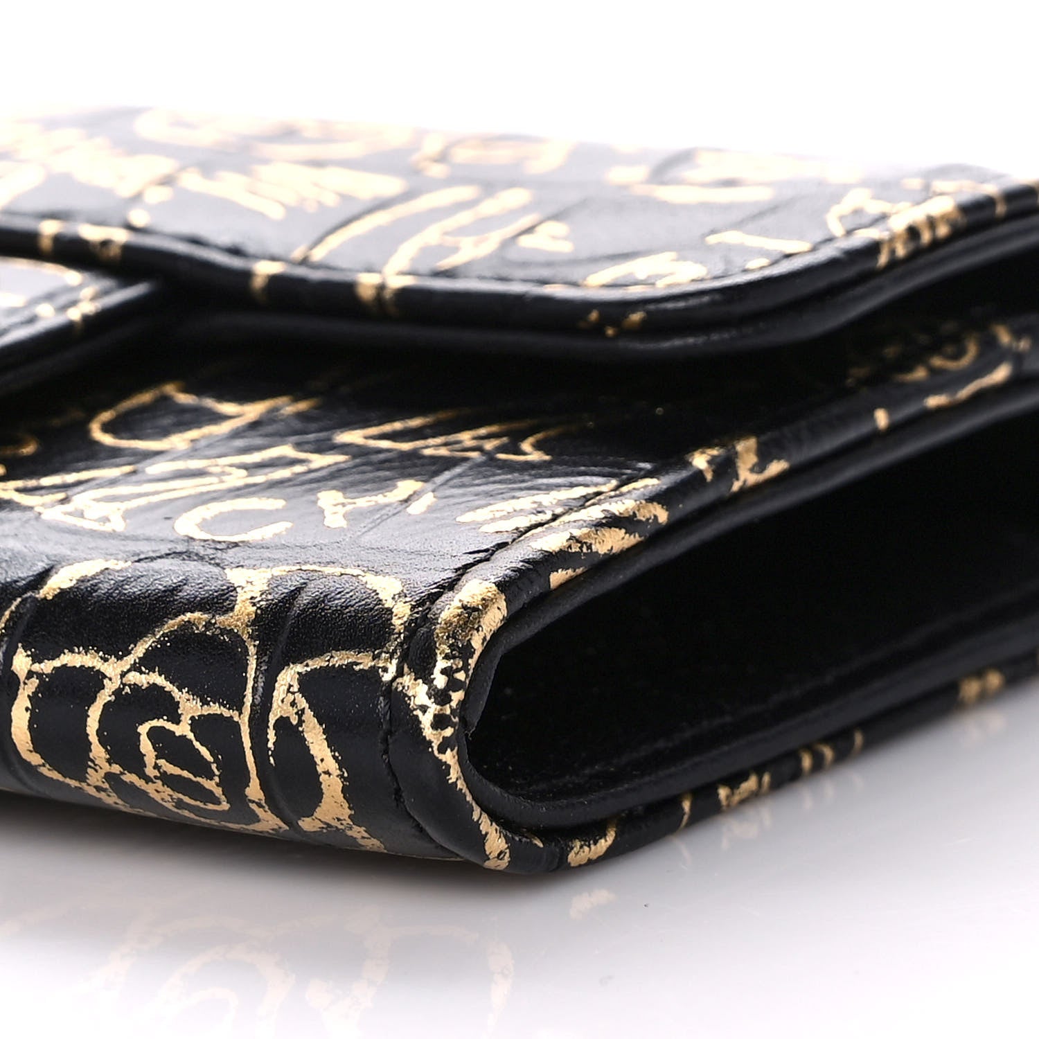 Chanel Calfskin Crocodile Embossed Graffiti 2.55 Cocodile Reissue Flap Card Holder Black Gold 9 of 11