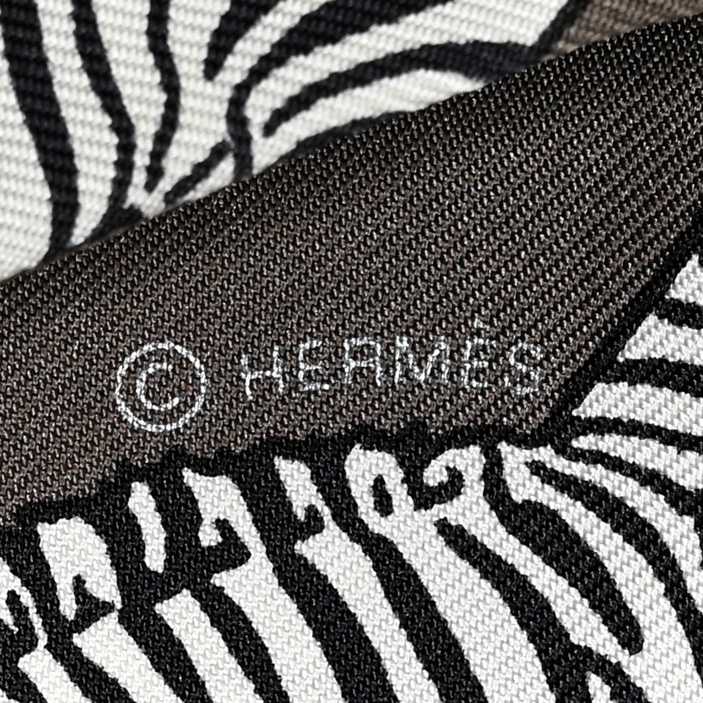 Silk Les Zebres Twilly Gris Taupe Black White