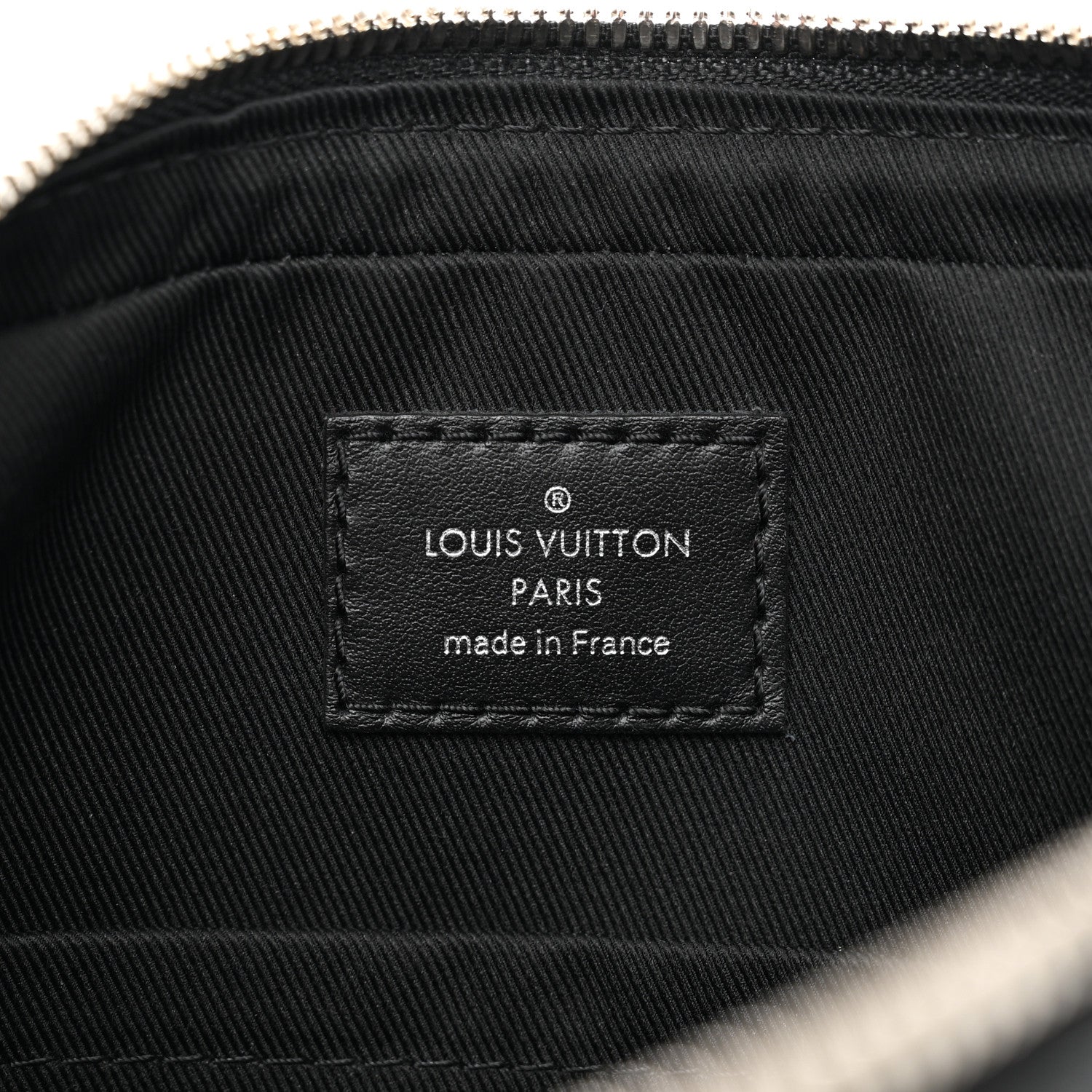 Louis Vuitton Damier Graphite 3D Trio Messenger 6 of 11