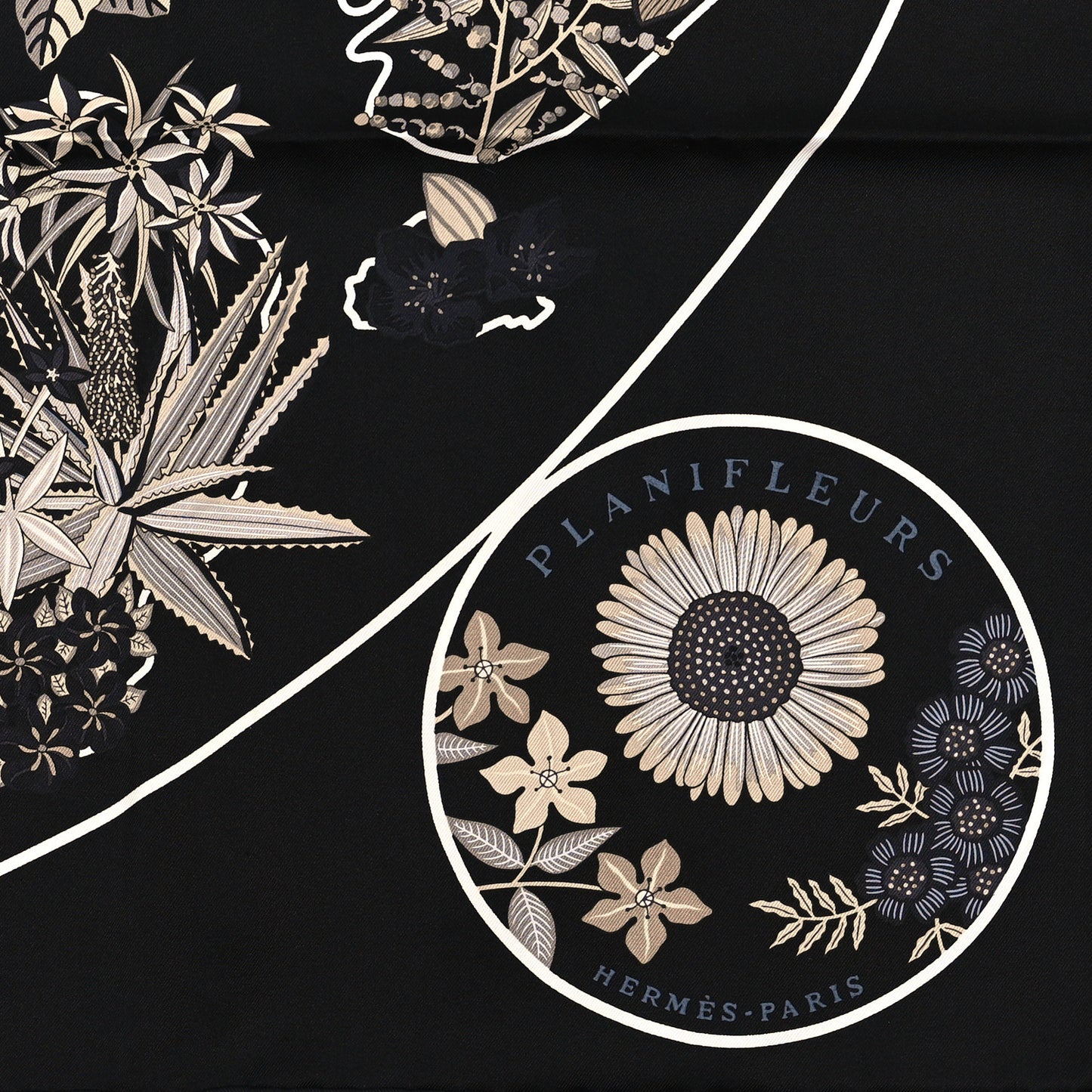 Silk Planifleurs Scarf 90 Black Gris Parchemin