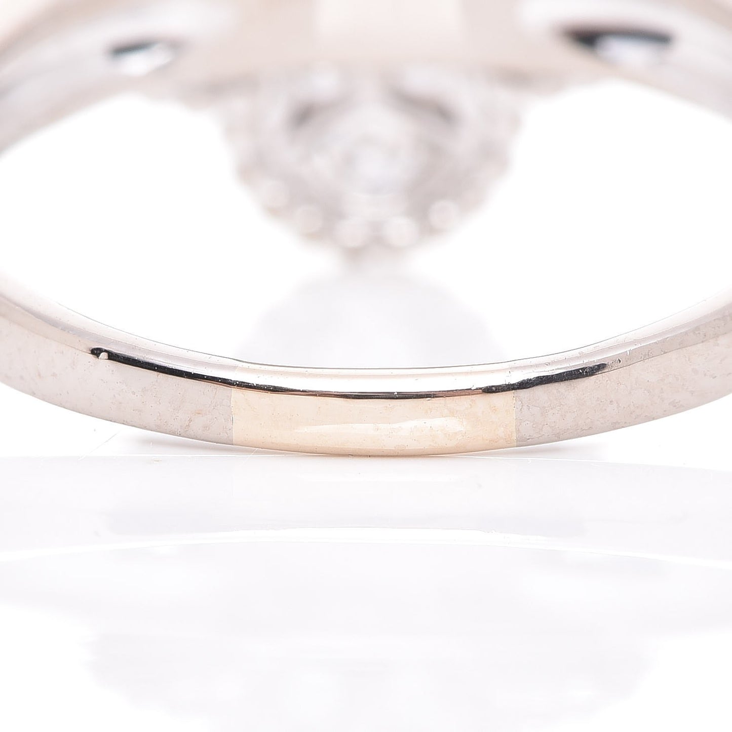18K White Gold Diamond Vintage Alhambra Ring 60 9