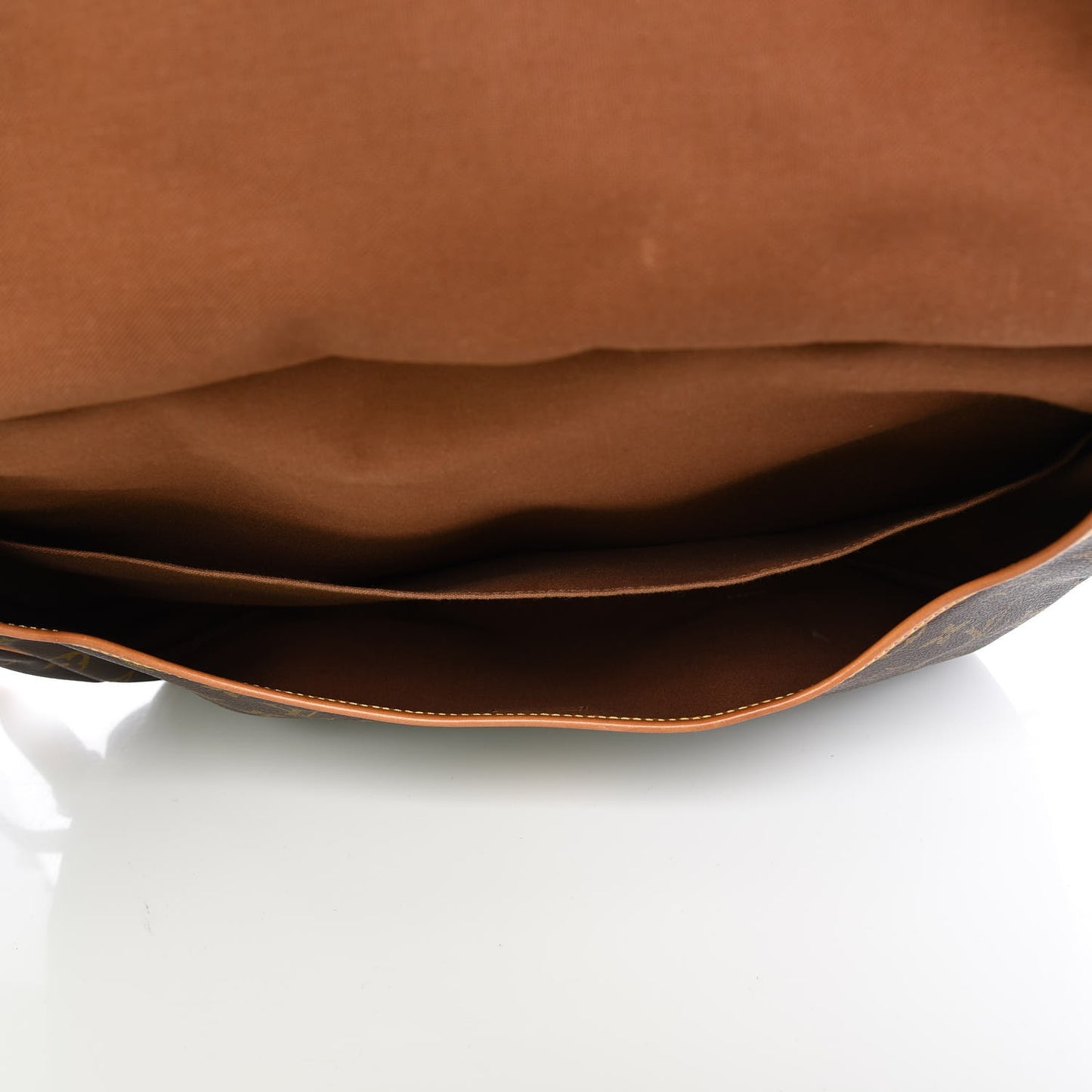 Monogram Saumur 43