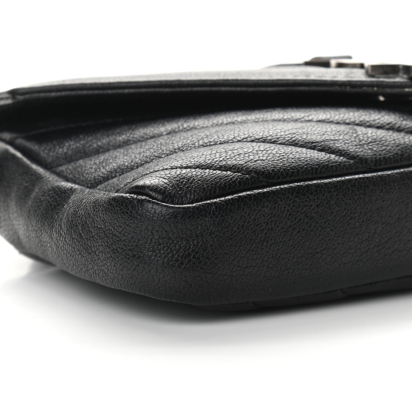 Sheepskin Matelasse Chevron Monogram College Chain Wallet Black