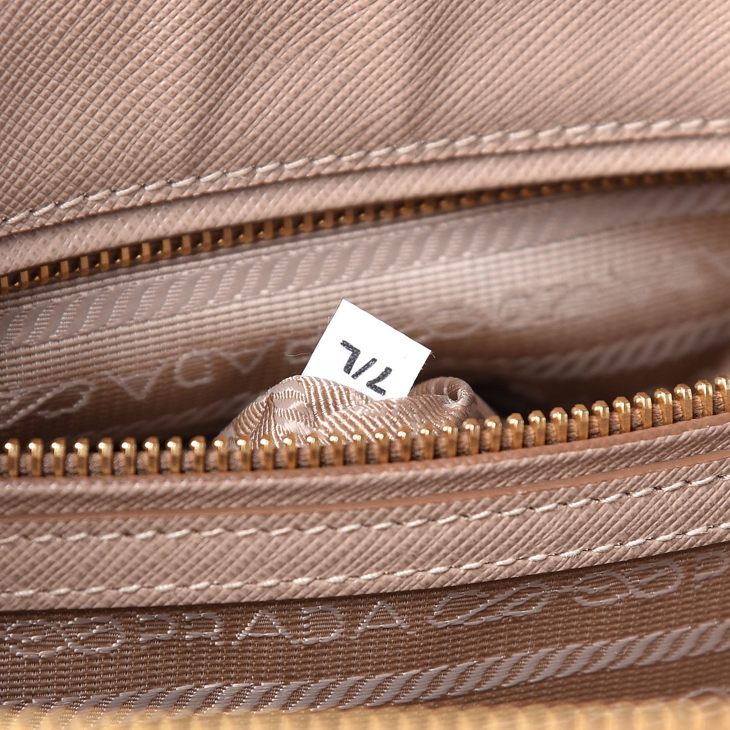 Saffiano Lux Large Galleria Double Zip Tote Cammeo