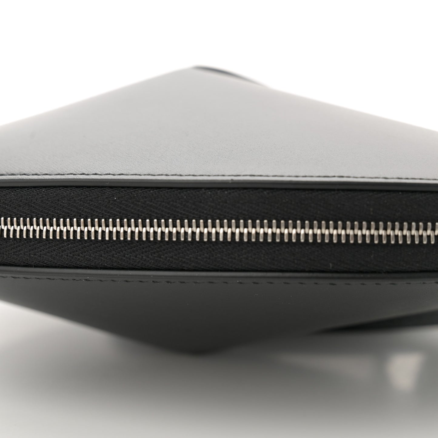 Calfskin Le Coeur Bag Black