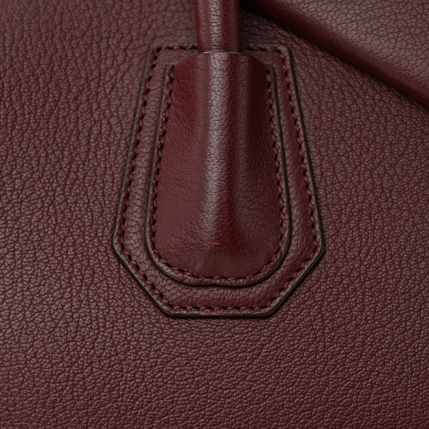Sugar Goatskin Medium Antigona Oxblood