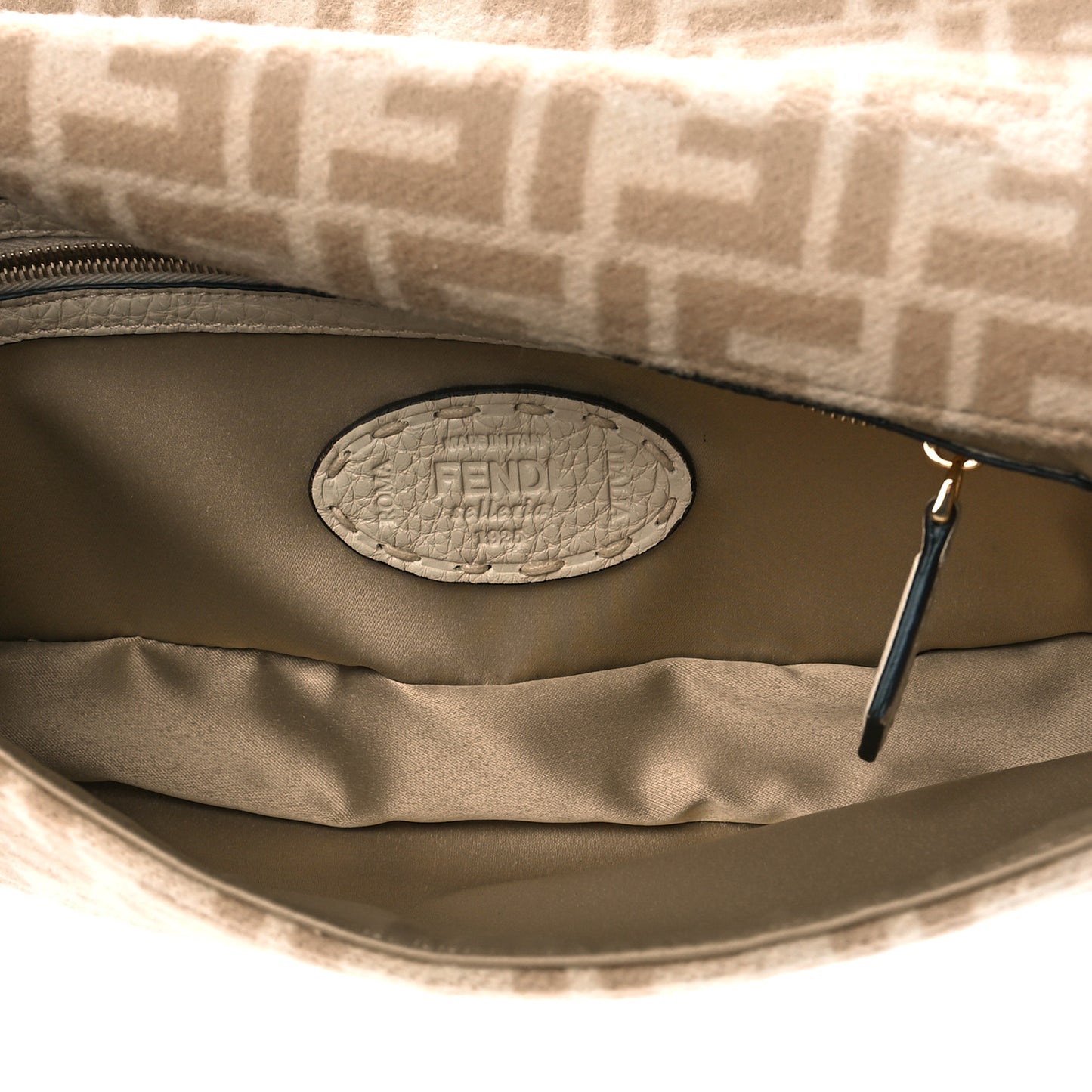 Wool Cuoio Romano Selleria FF 1974 Baguette 1997 Beige Cammello Camelia