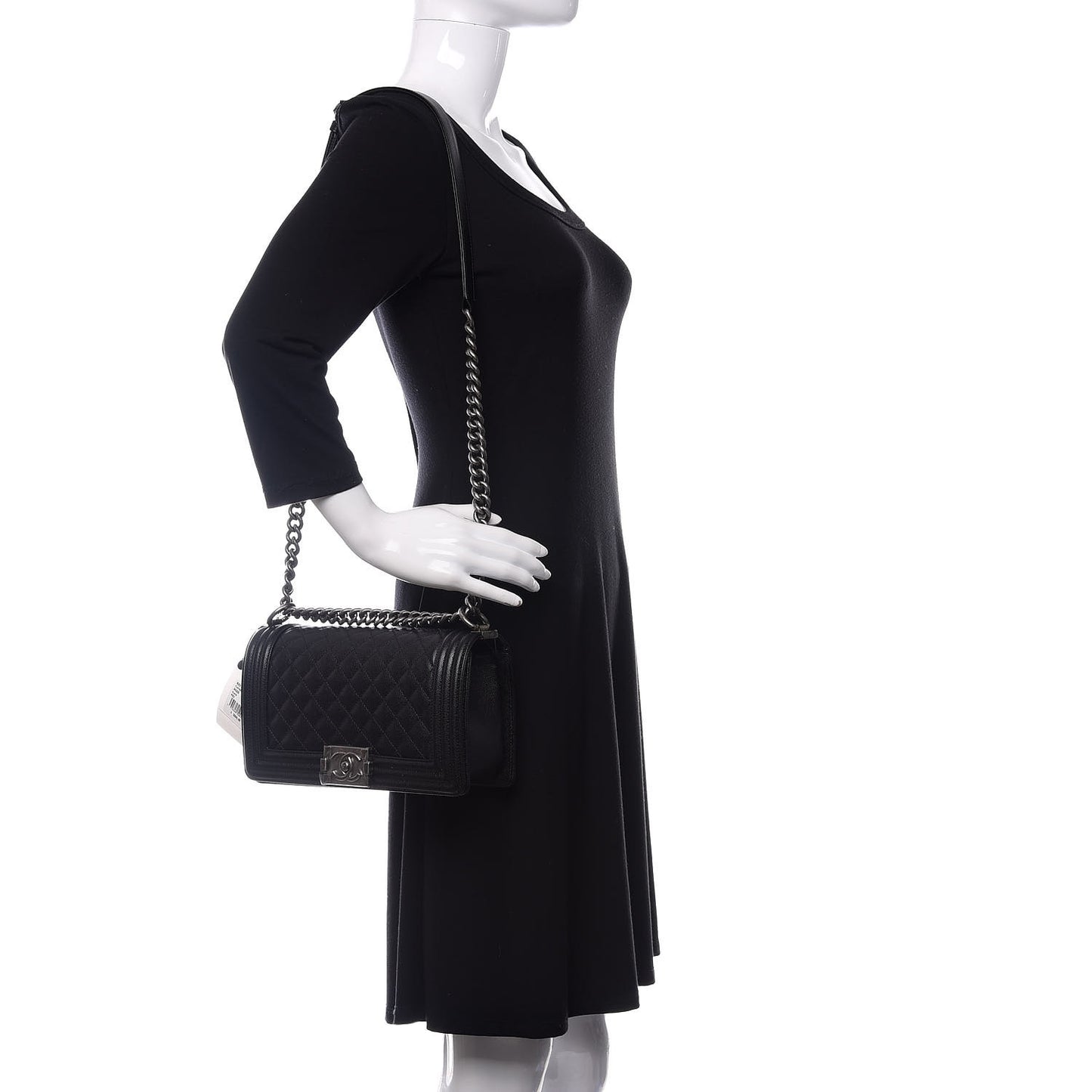 Caviar Quilted Medium Boy Flap Black