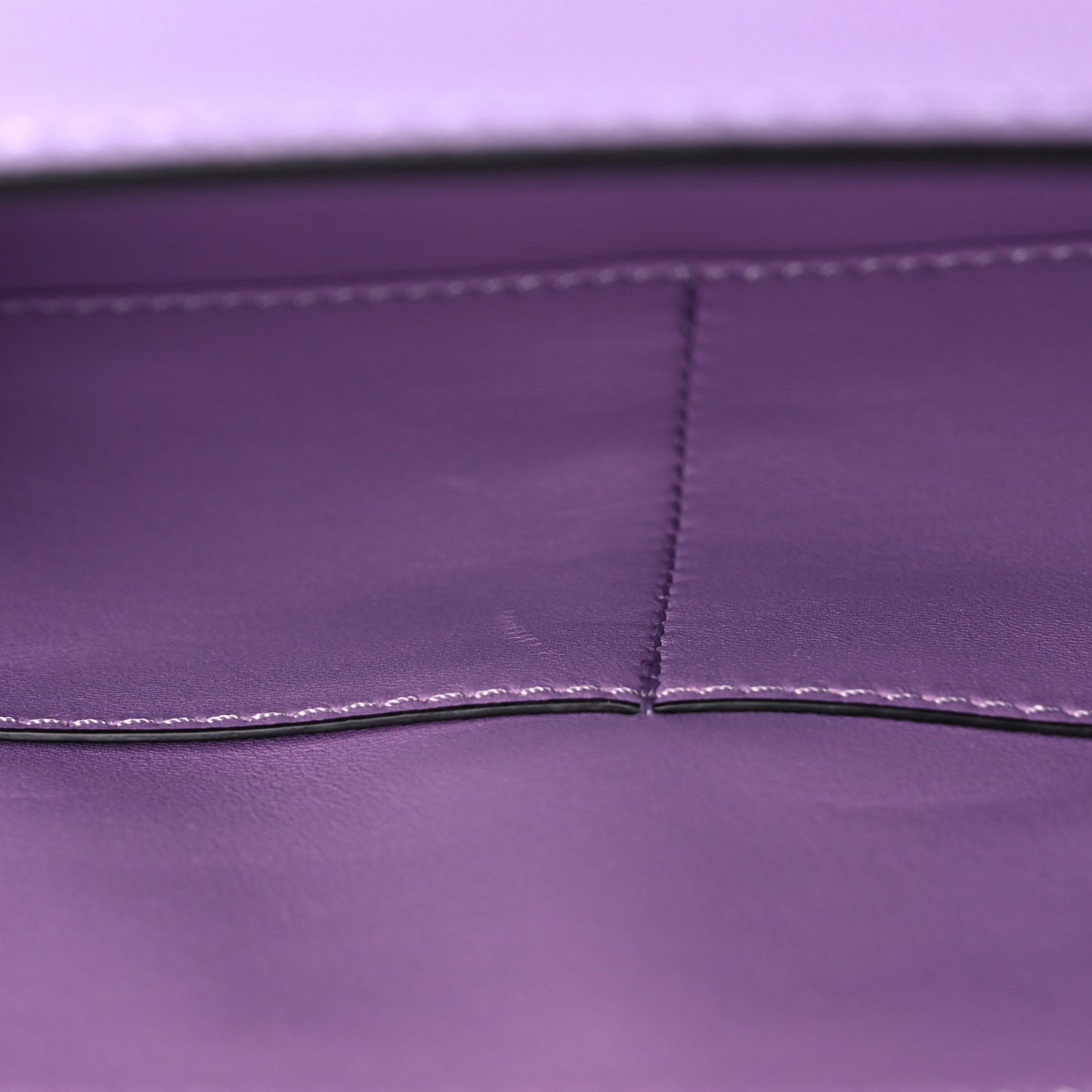 Calfskin Medium La Medusa Top Handle Handbag Lilac