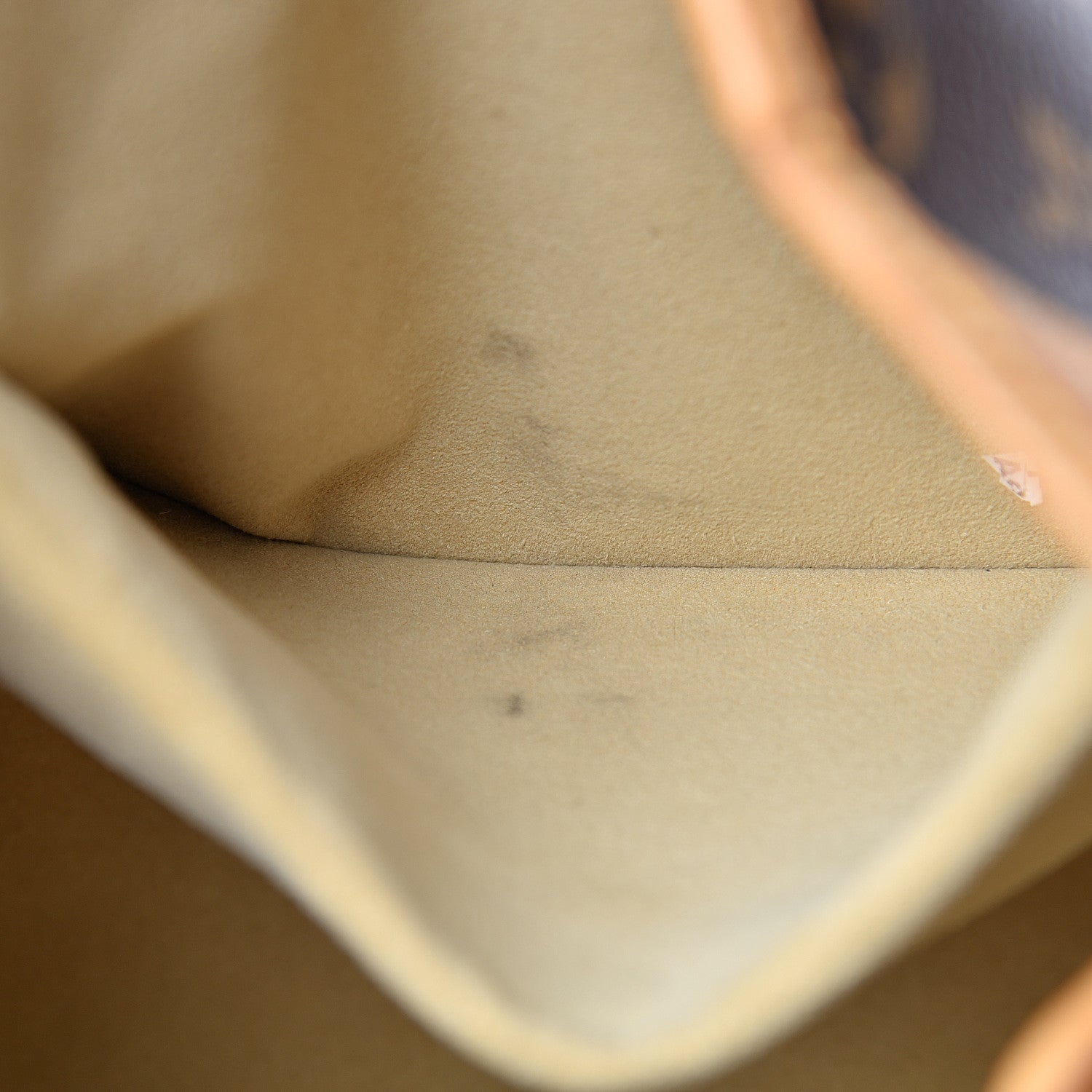 Louis Vuitton Monogram Galliera PM 13 of 18
