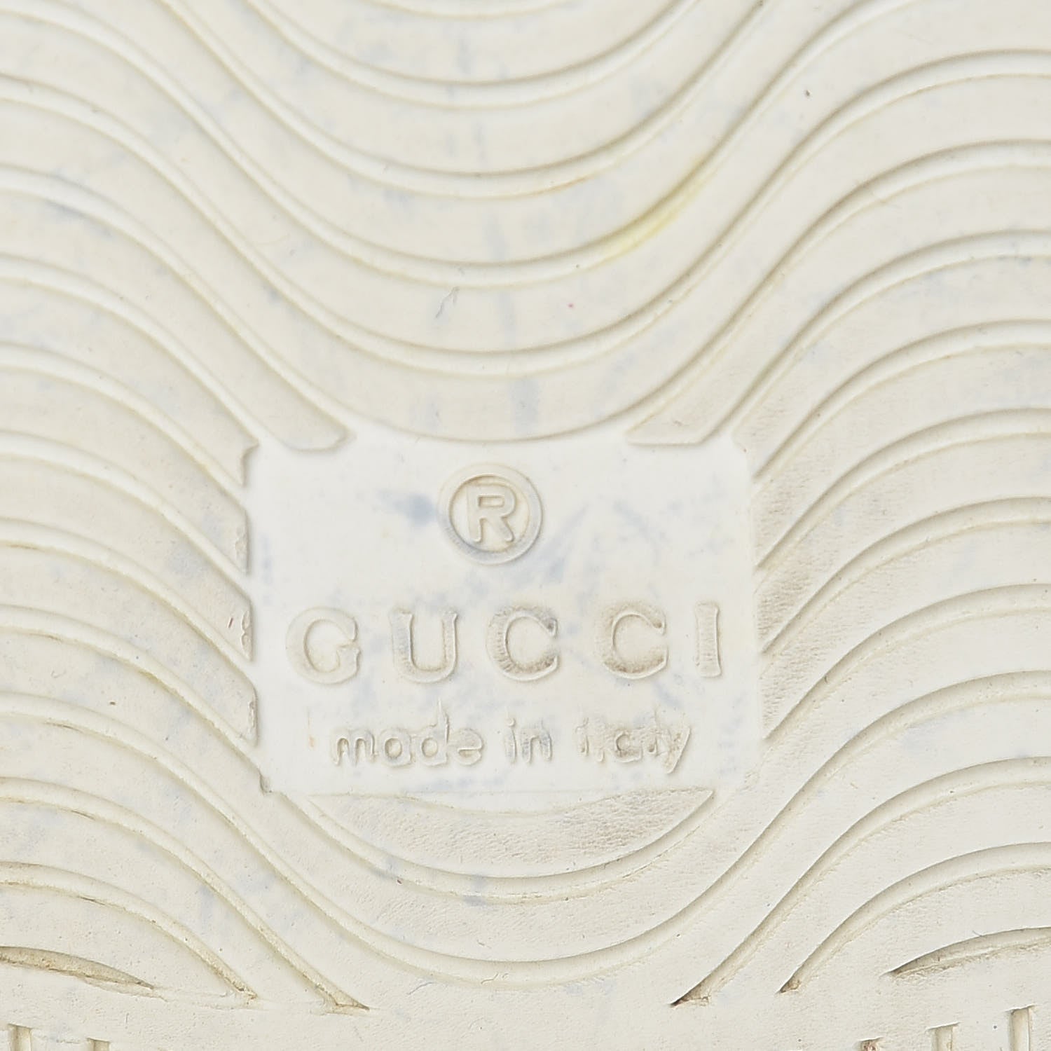 Gucci Calfskin Ayers Bee Embroidered Ace Sneakers 38.5 White Green 9 of 27