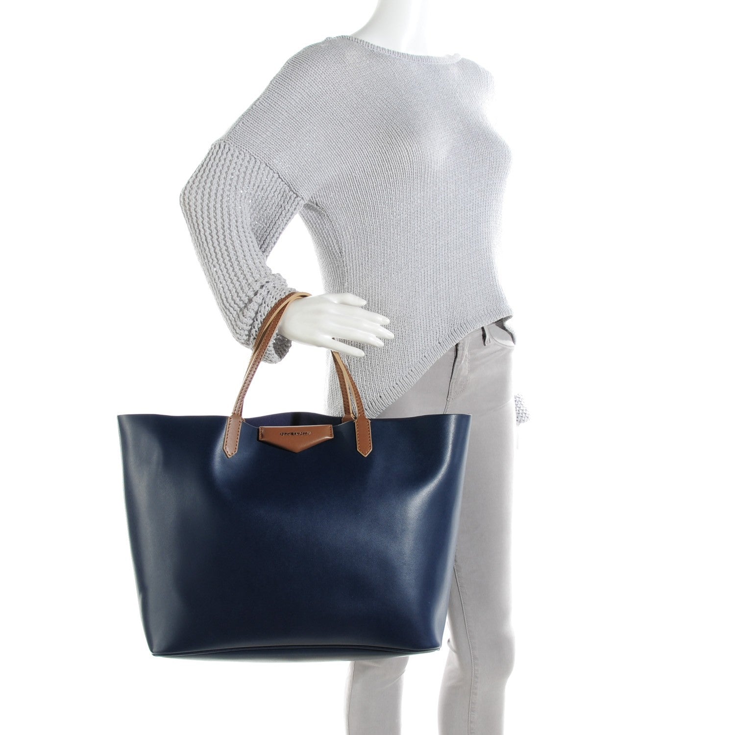 Givenchy Calfskin Large Antigona Tote Navy Beige 8 of 8
