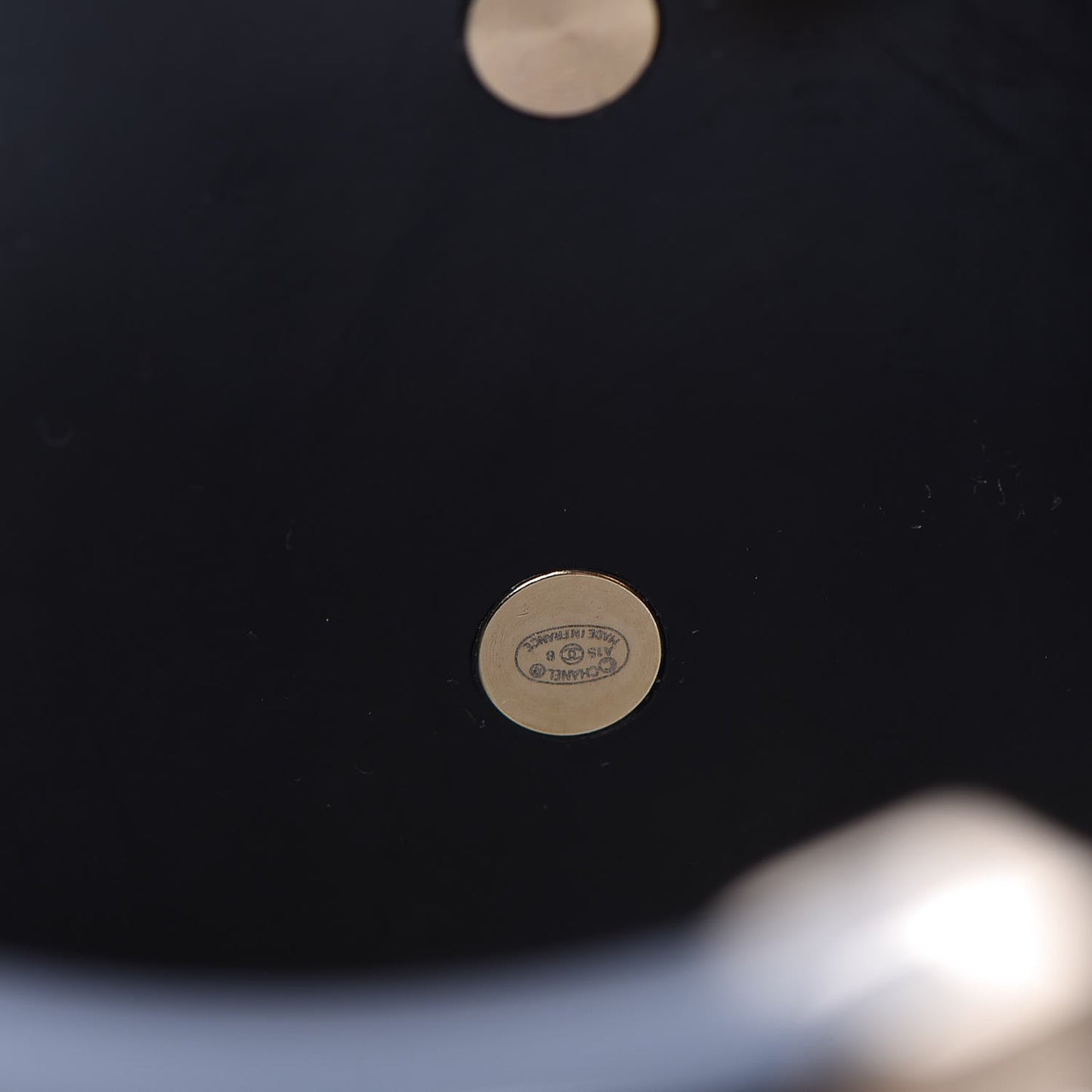 Resin Crystal CC Cuff Black Gold