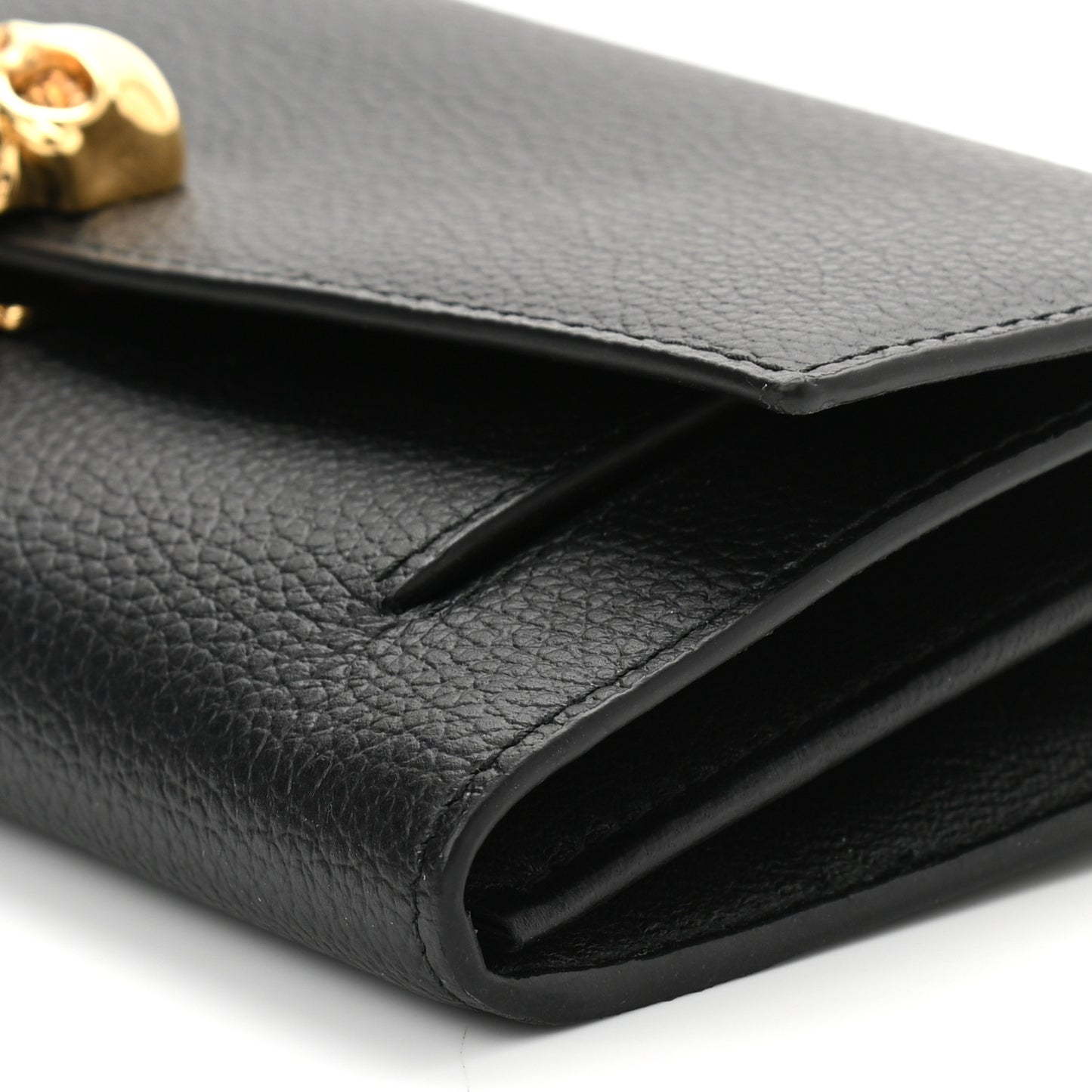 Pebbled Calfskin Skull Wallet on Chain Black
