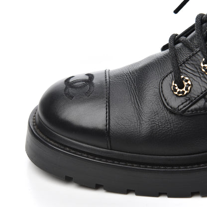 Chanel Shiny Goatskin Calfskin Quilted Lace Up Combat Boots 38.5 Black 9 of 14