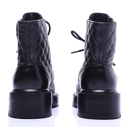 Chanel Shiny Goatskin Calfskin Quilted Lace Up Combat Boots 35.5 Black 6 of 10