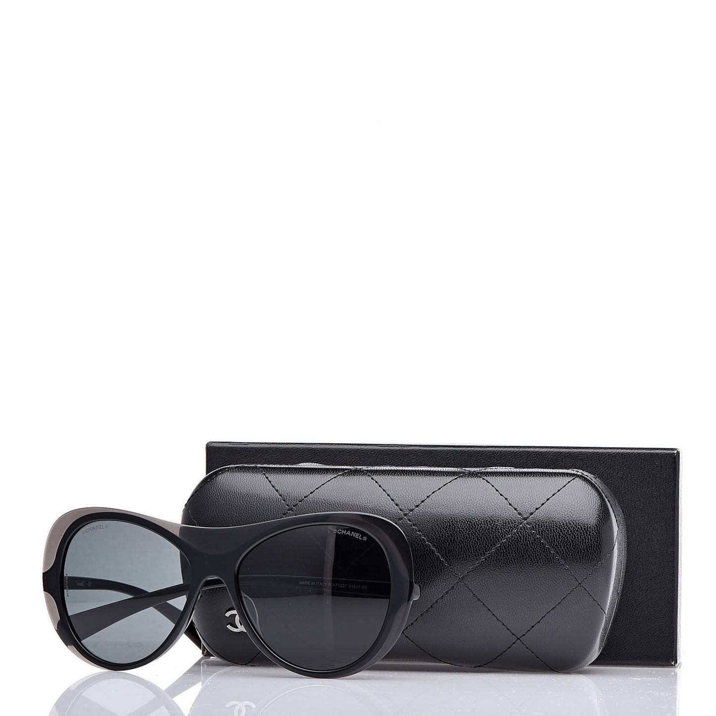 CC Oval Sunglasses A71227 Black