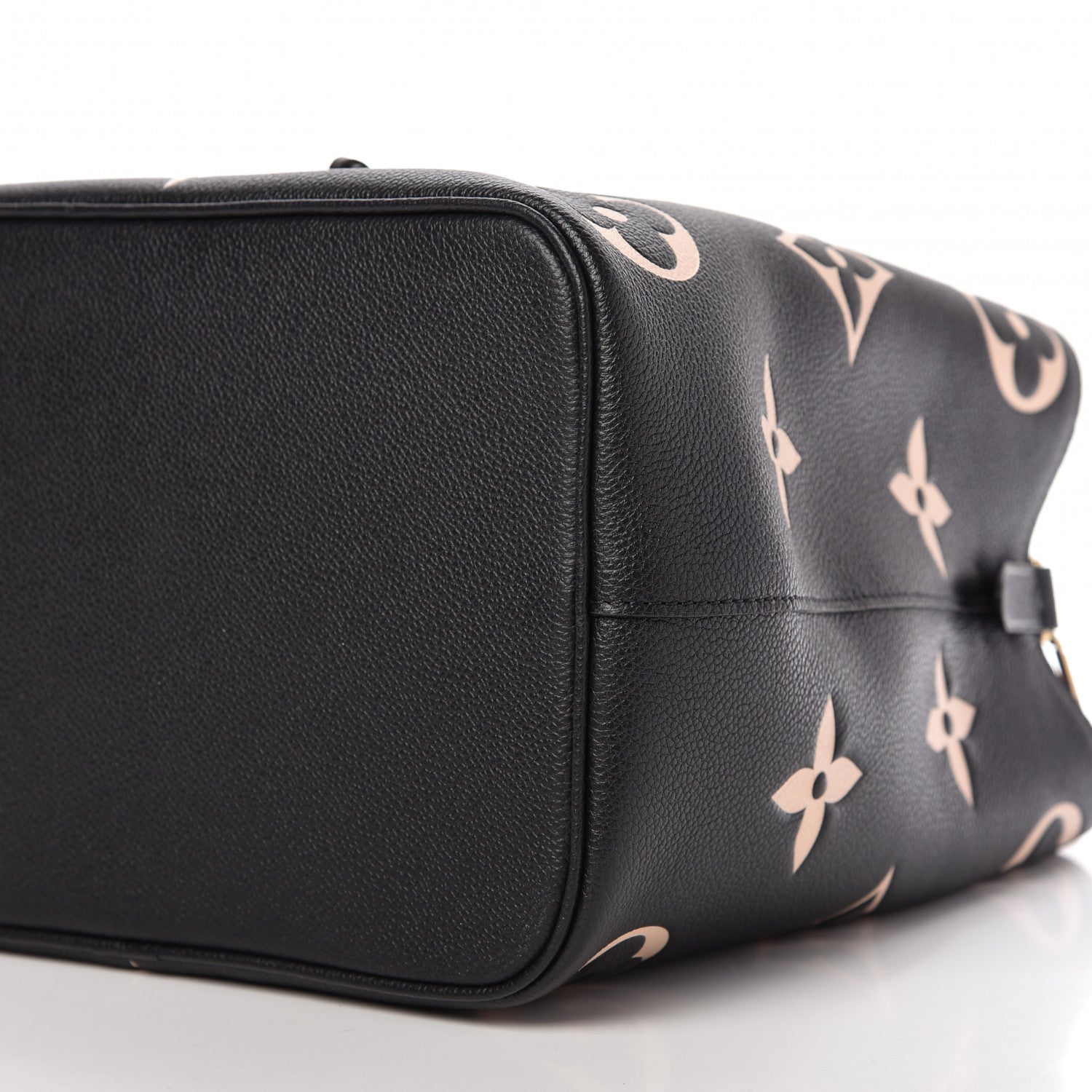 Louis Vuitton Empreinte Monogram Giant Neonoe MM Black Beige 7 of 8