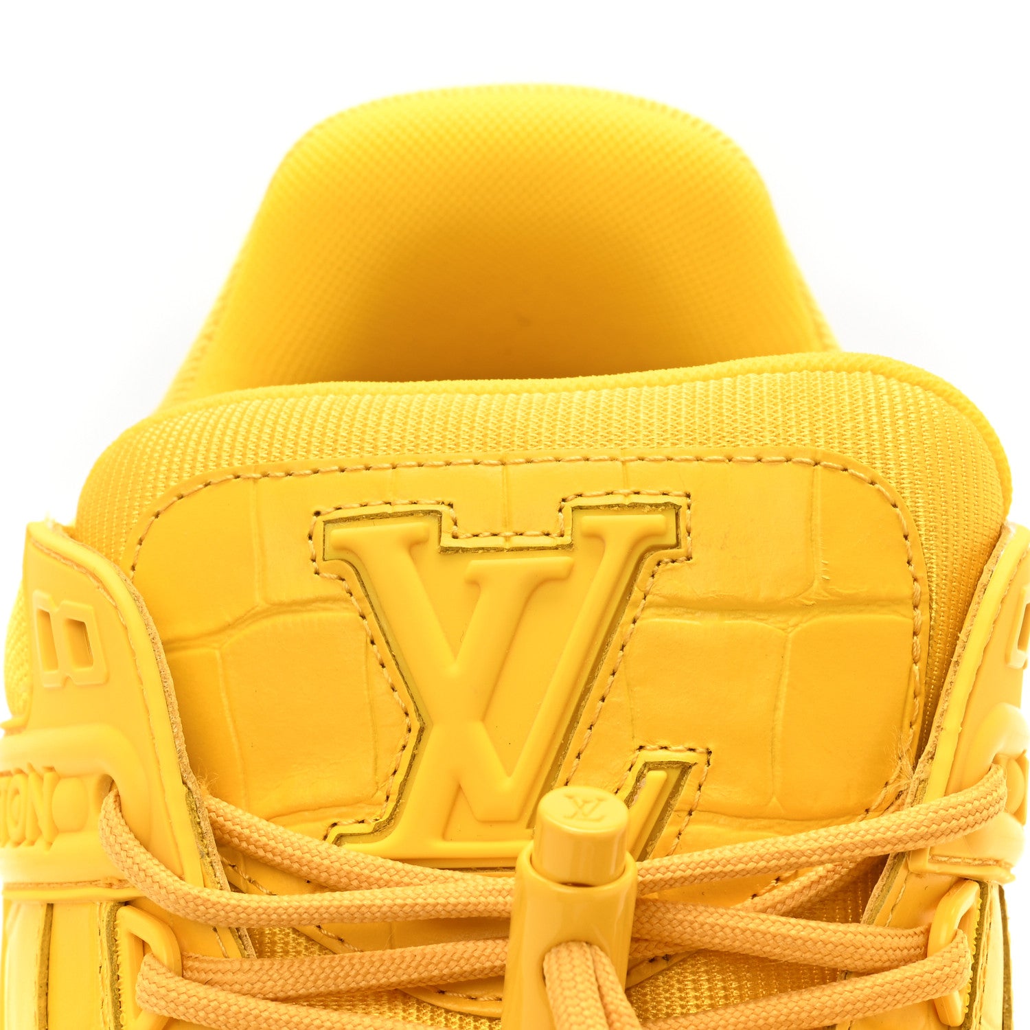 希少 LOUIS VUITTON タトゥー スニーカー ローカット イエロー Louis Vuitton Calfskin Alligator Embossed Mens LV Trainer Maxi