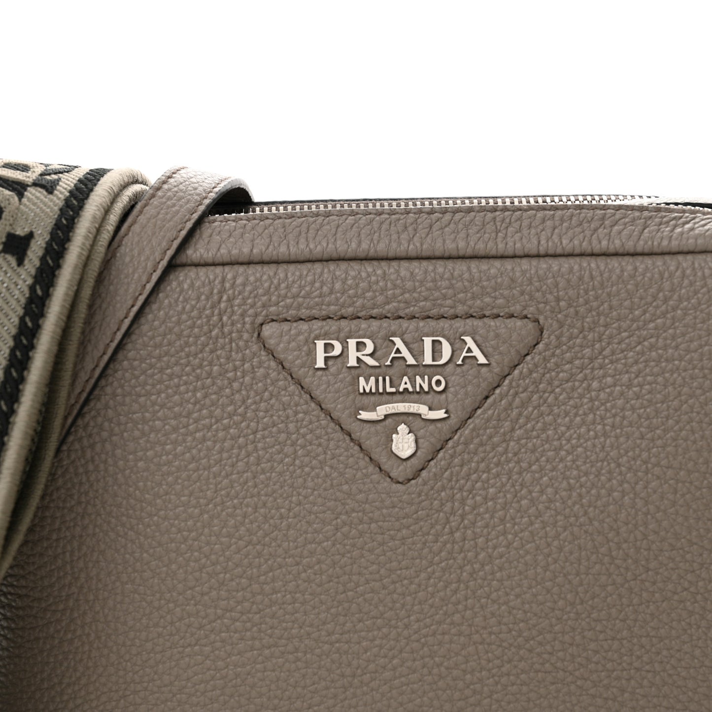 Vitello Daino Soft Camera Crossbody Argilla