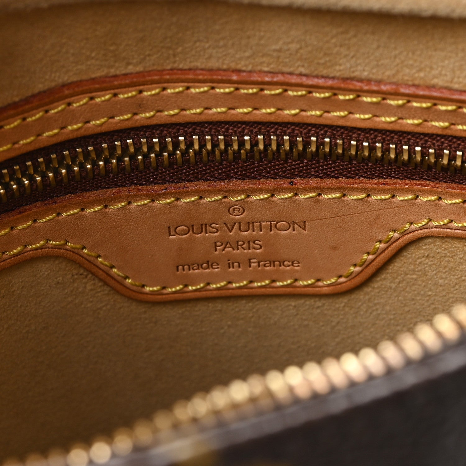 Louis Vuitton Monogram Looping MM 6 of 11