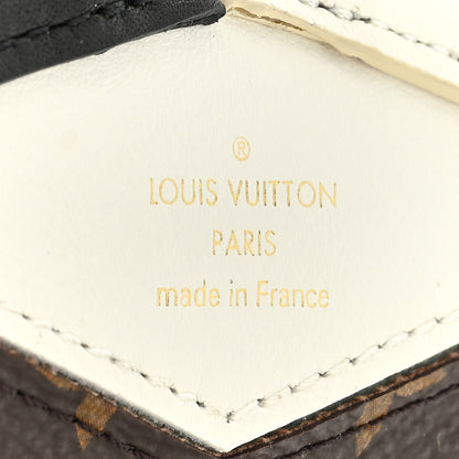 Louis Vuitton Monogram Cat Earpods Case Black White 6 of 6