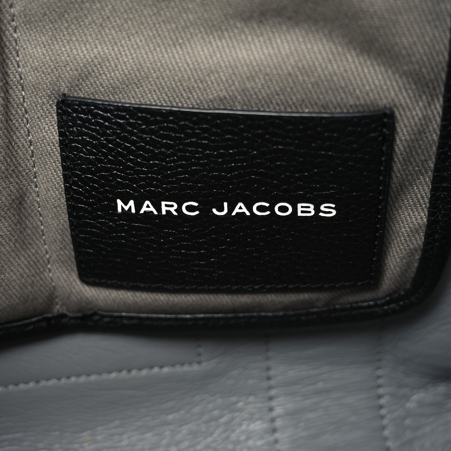 Grained Calfskin Large The Tote Bag Black