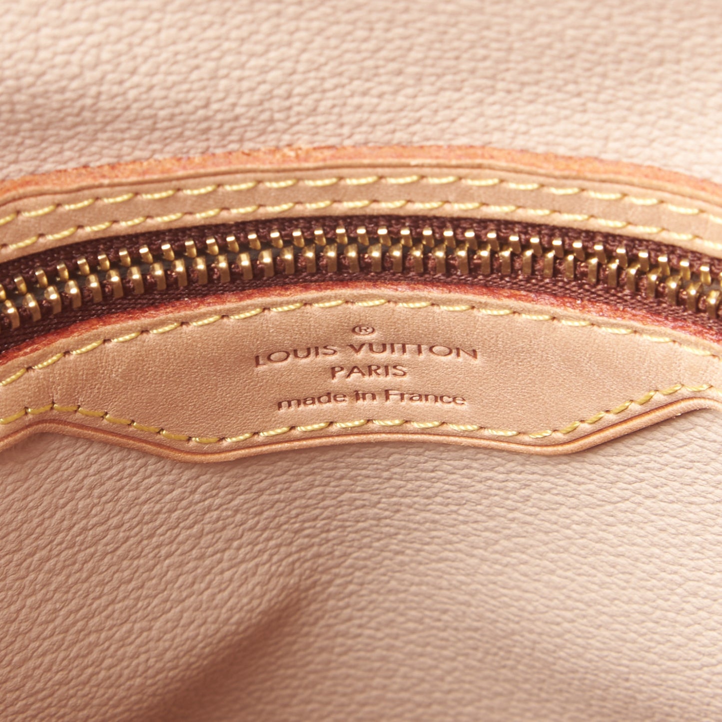 Monogram Petit Bucket 23