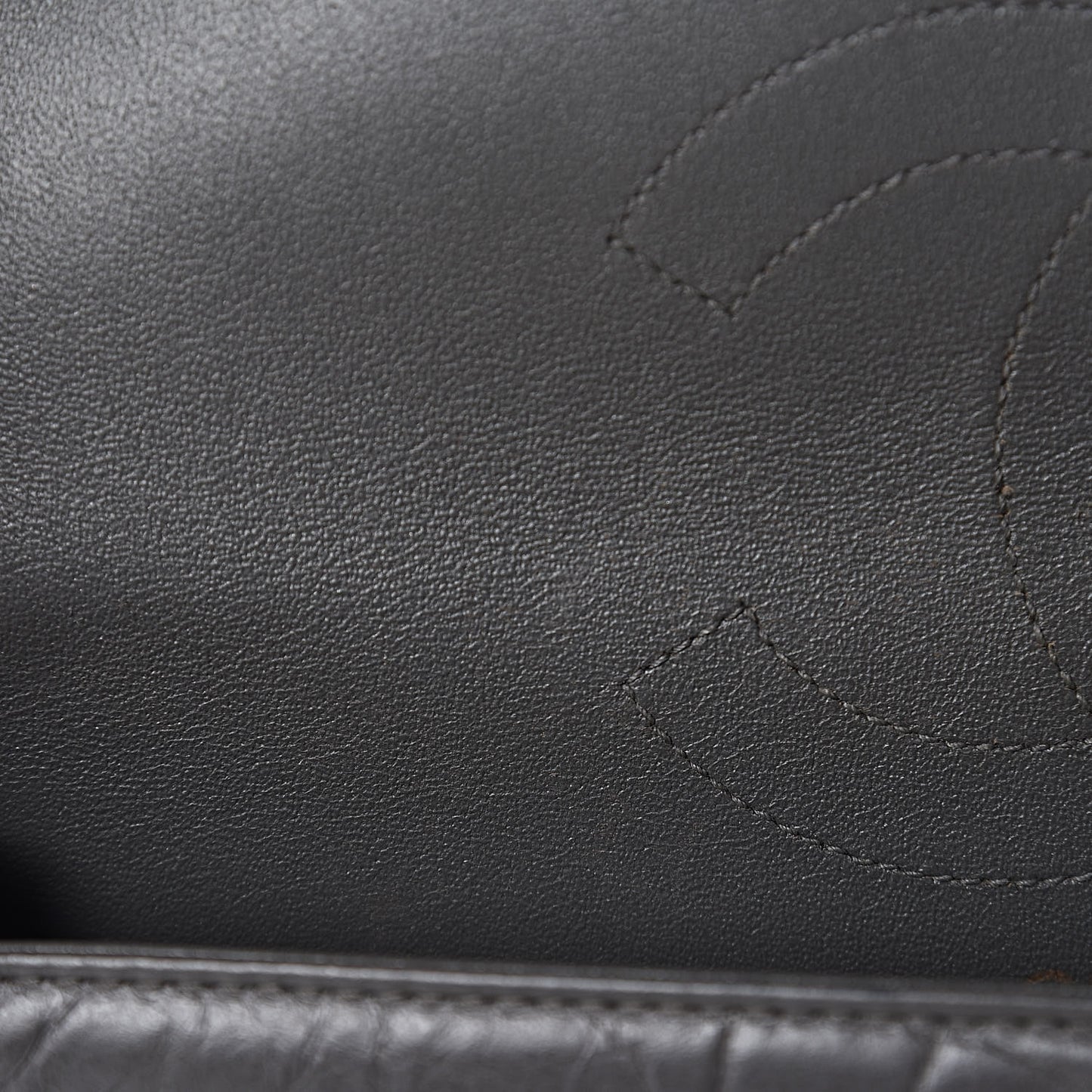 Aged Calfskin Chevron Quilted 2.55 Reissue 226 Dark Grey