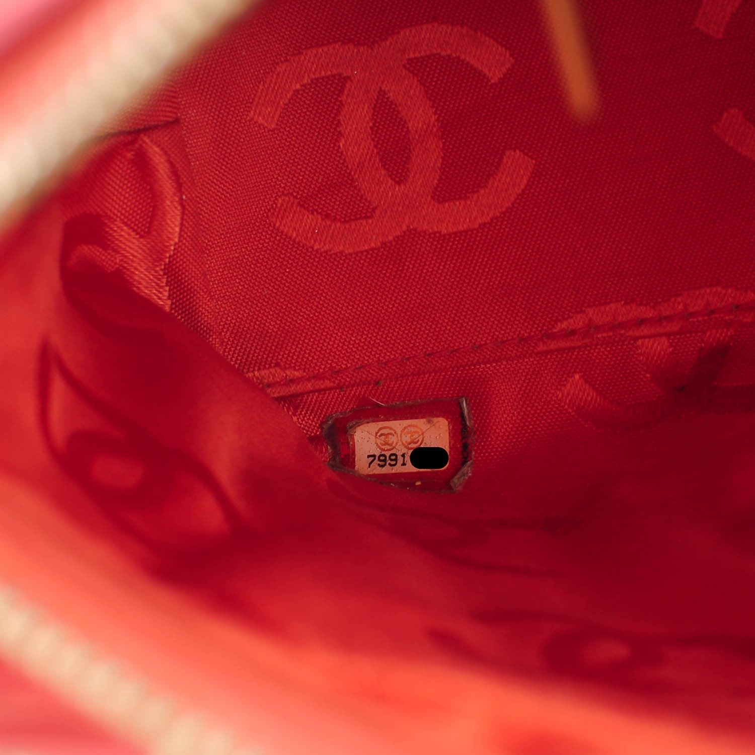 Chanel Calfskin Quilted Surpique Hobo Red 7 of 9