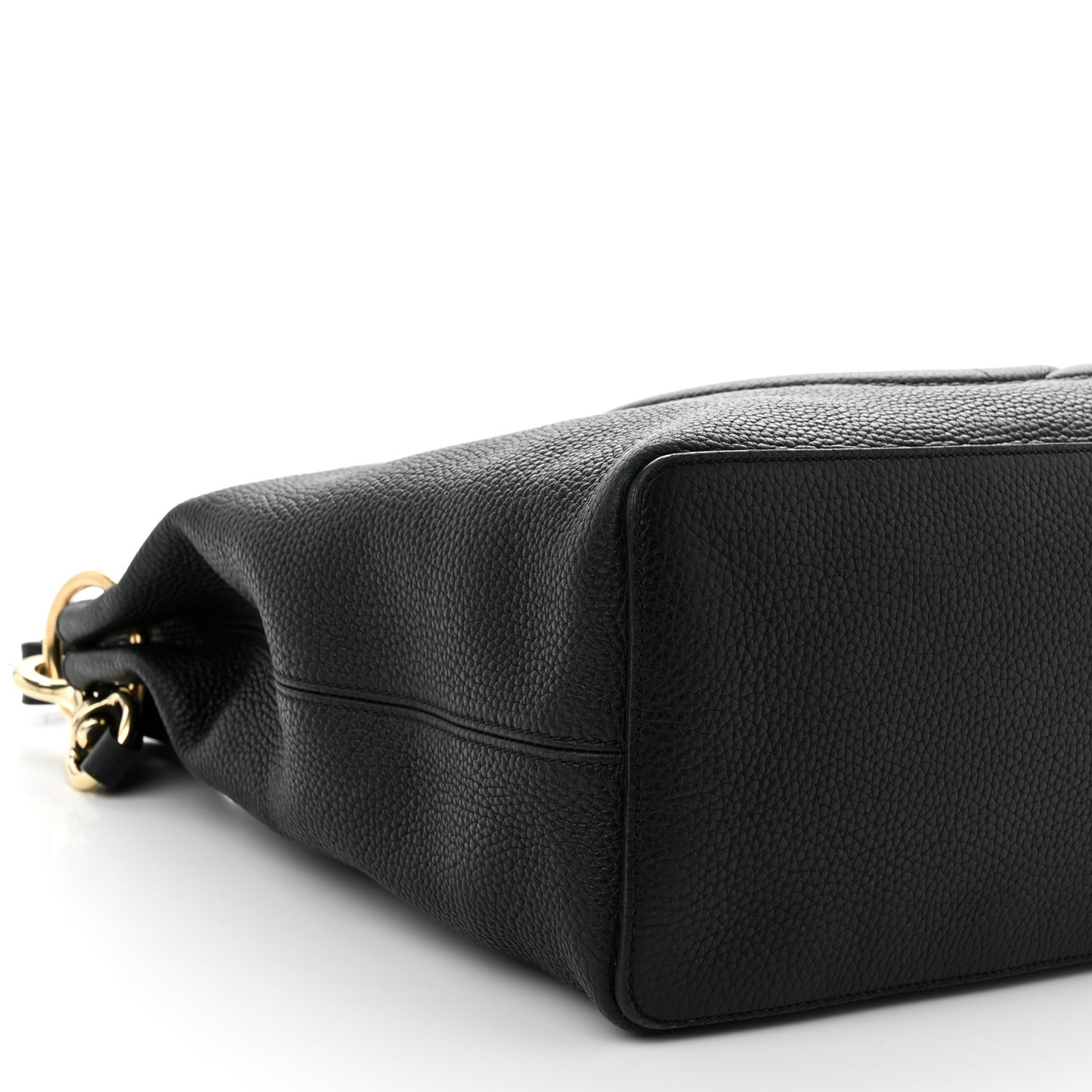 Pebbled Calfskin Large Soho Hobo Black