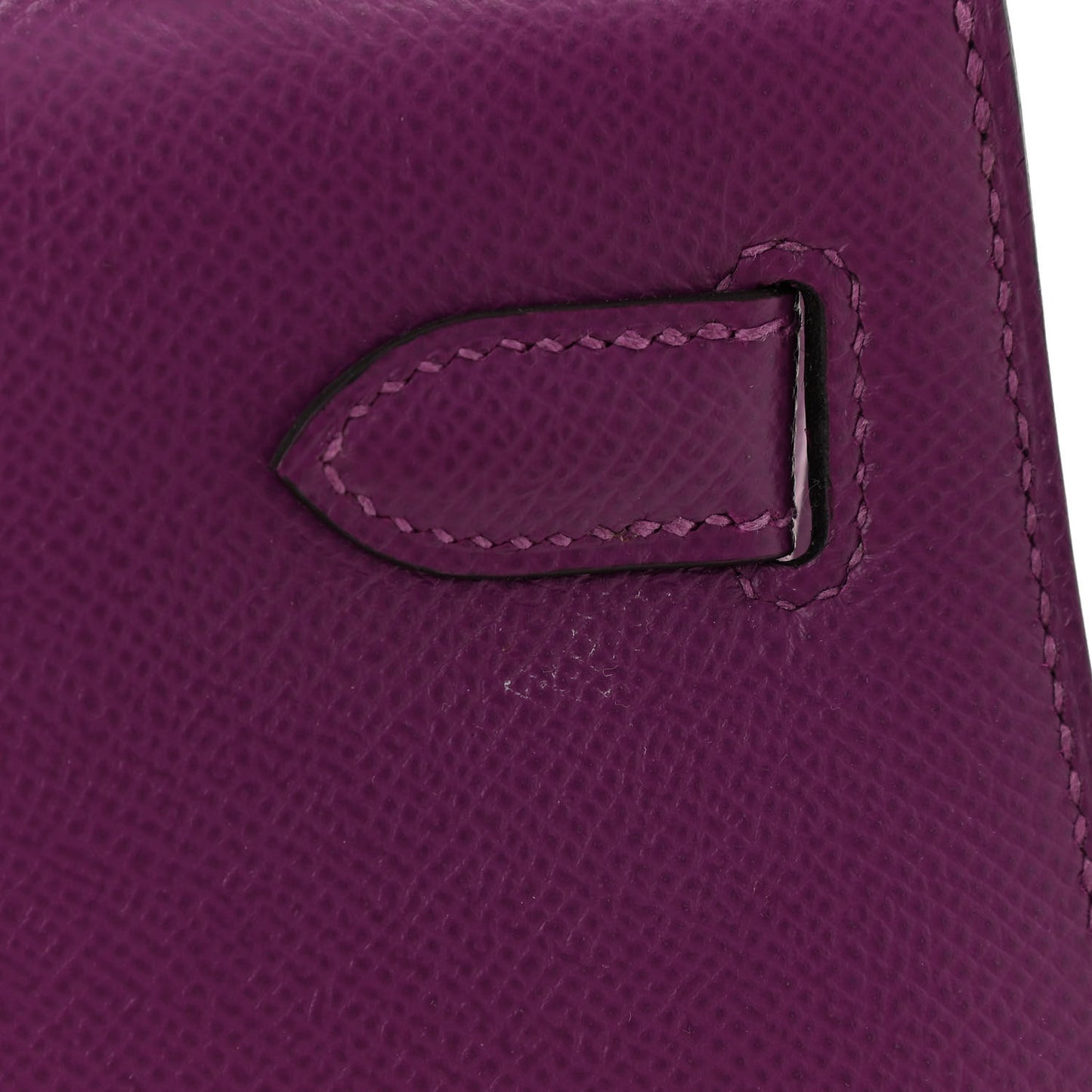 Epsom Kelly Sellier 28 Anemone