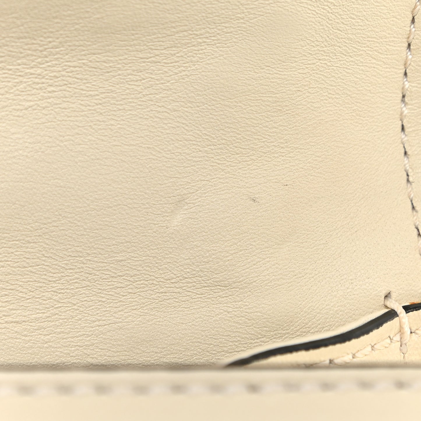 Vitello Medium Glam Lock Rockstud Flap Light Ivory