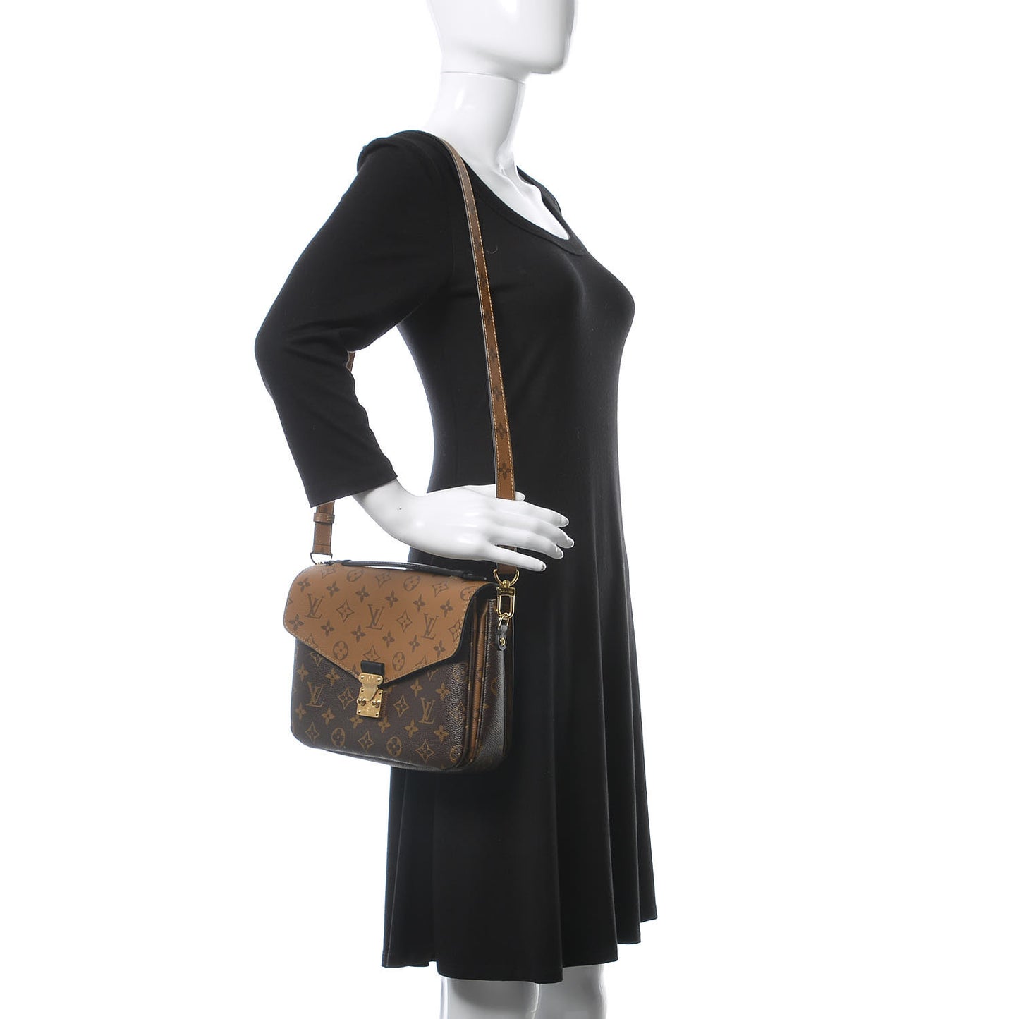 Reverse Monogram Pochette Metis