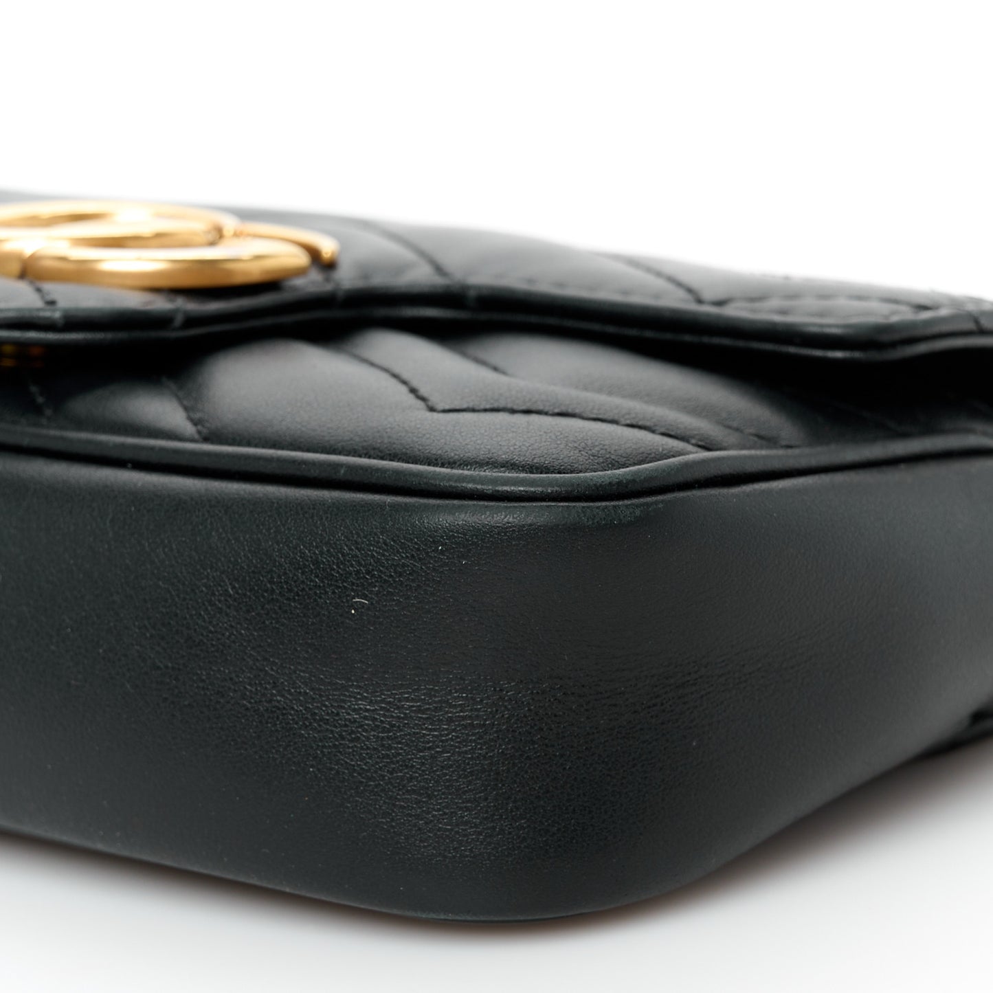 Calfskin Matelasse Super Mini GG Marmont Shoulder Bag Black