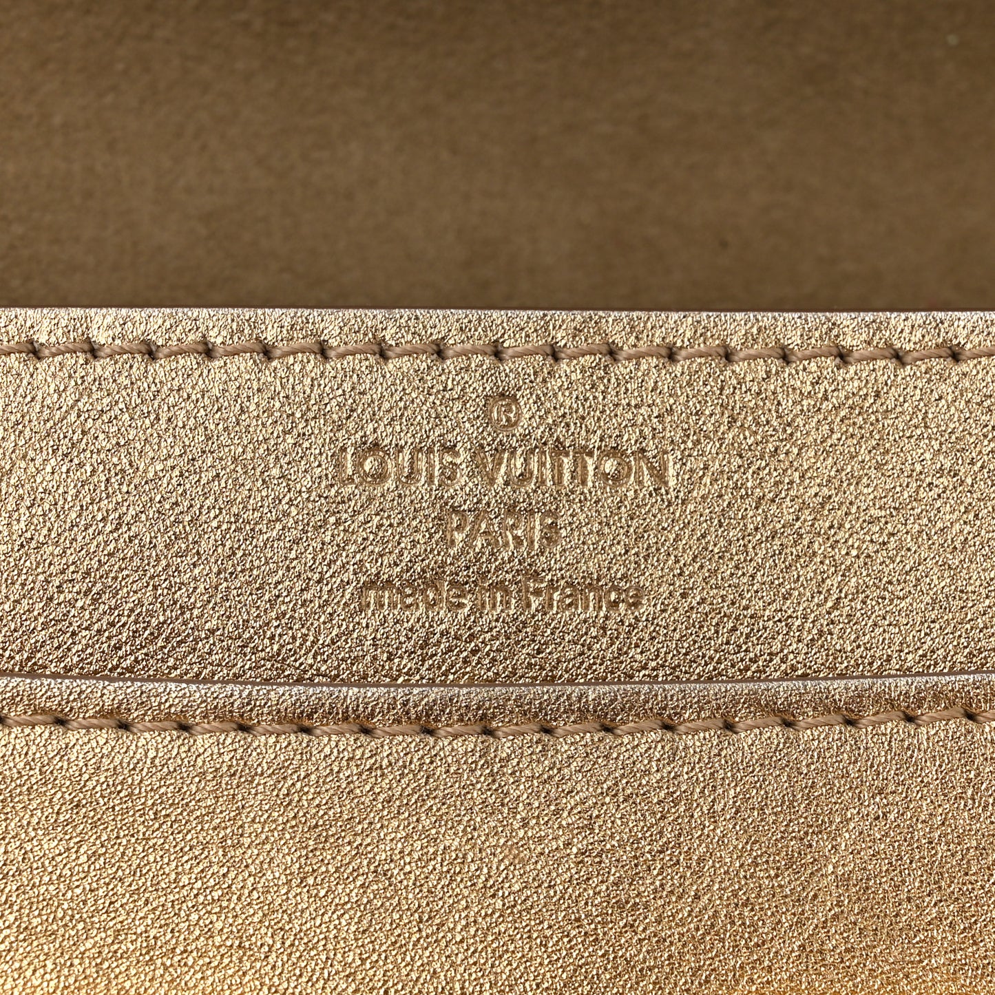 Calfskin Neo Sobe Louise EW Clutch Gold