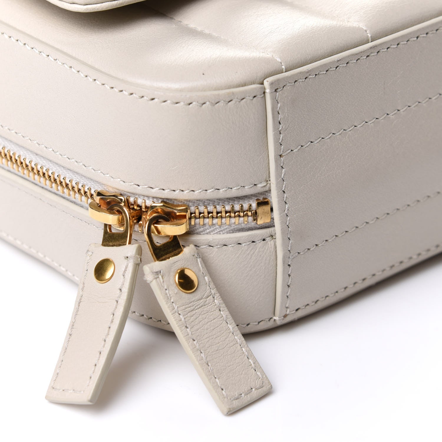 Saint Laurent Lambskin Matelasse Monogram Vicky Camera Bag Crema Soft 9 of 10