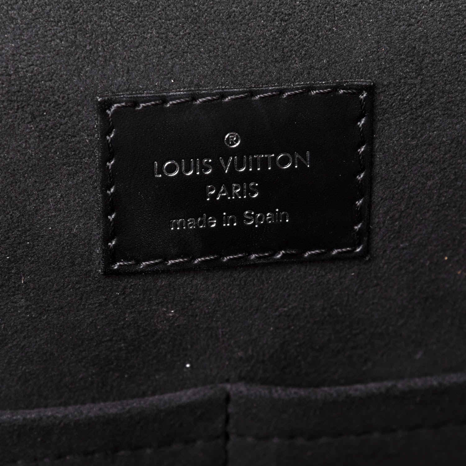 Louis Vuitton Epi Cluny MM Black 7 of 11